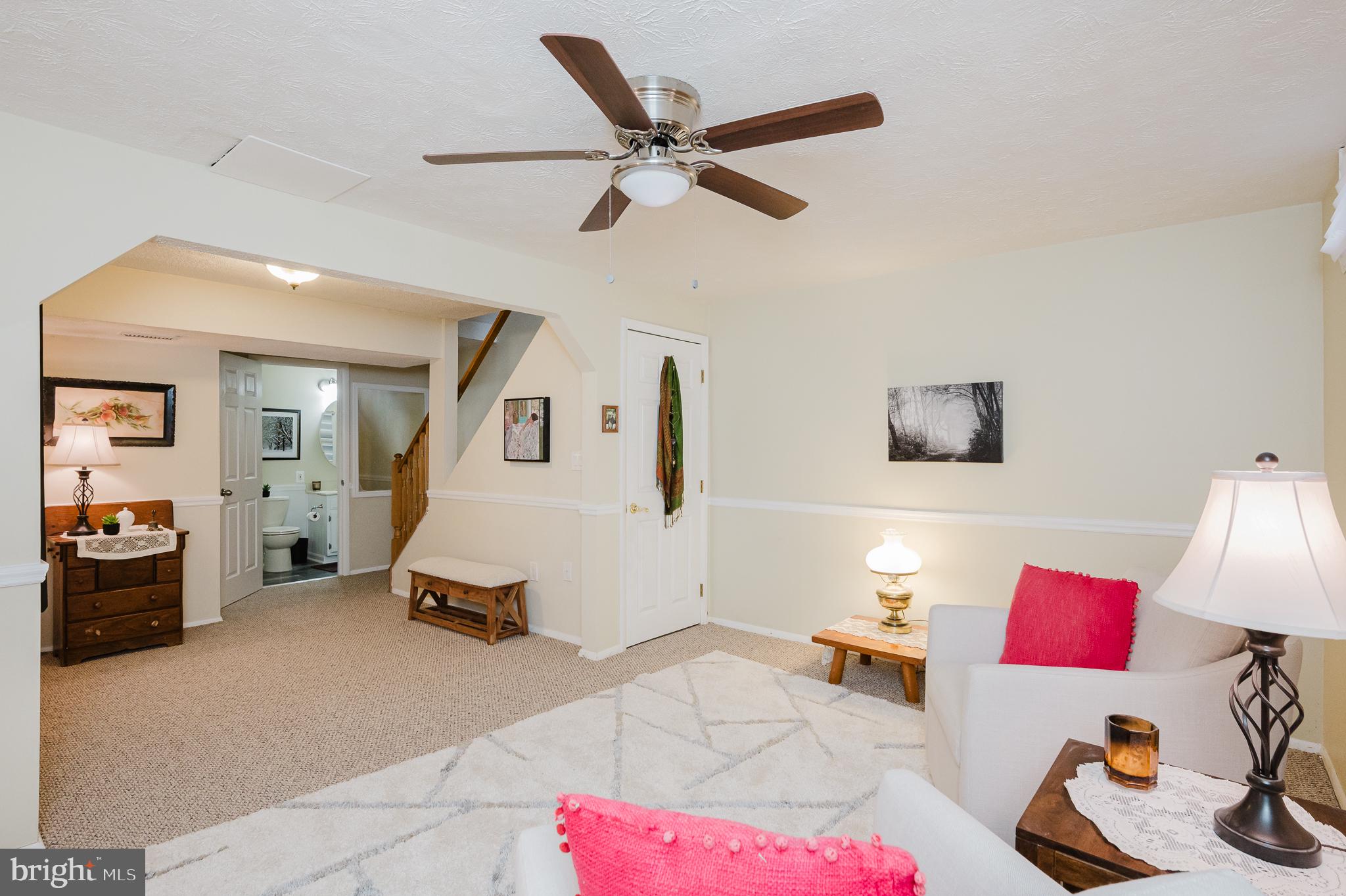 WOODBRIDGE CENTER - Residential