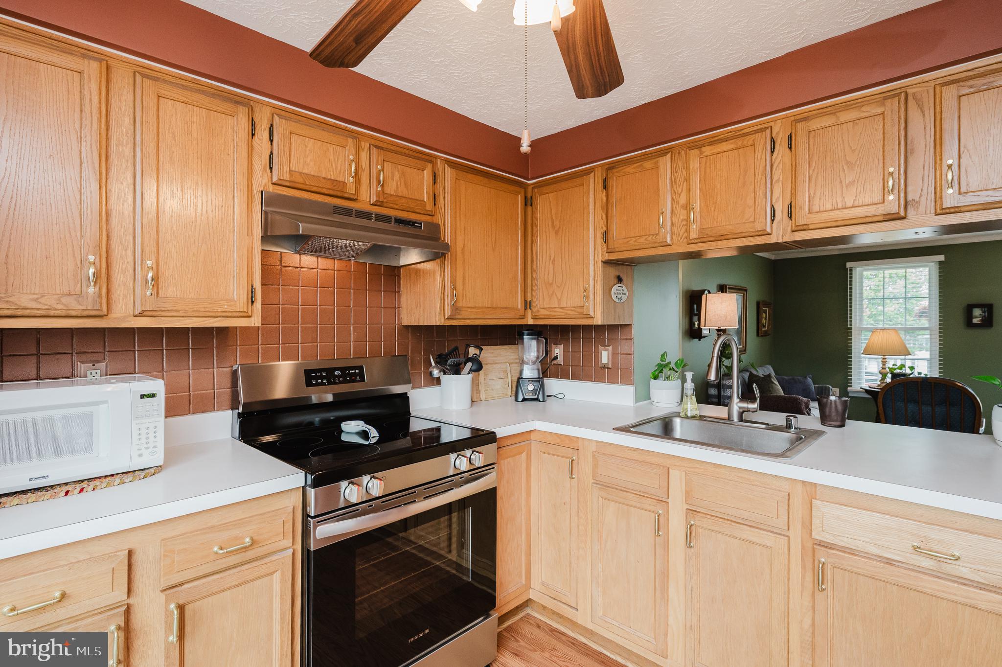 WOODBRIDGE CENTER - Residential