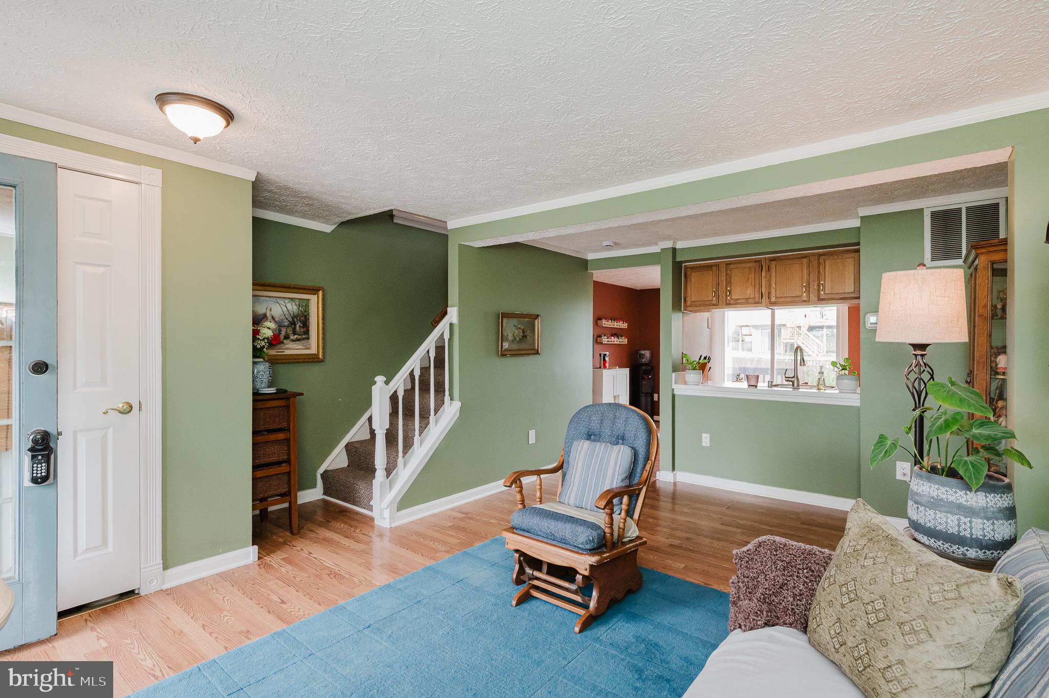WOODBRIDGE CENTER - Residential