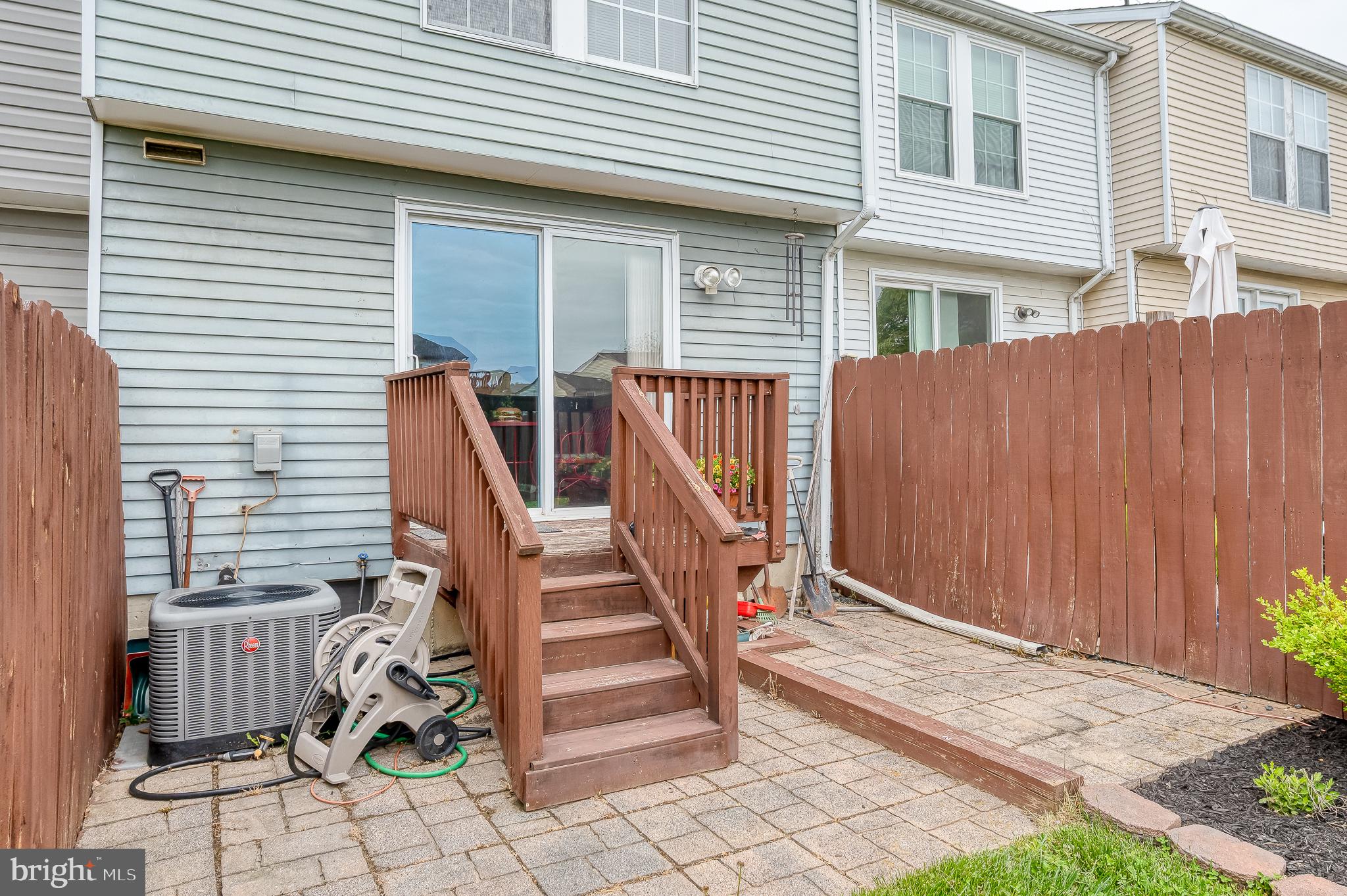 WOODBRIDGE CENTER - Residential