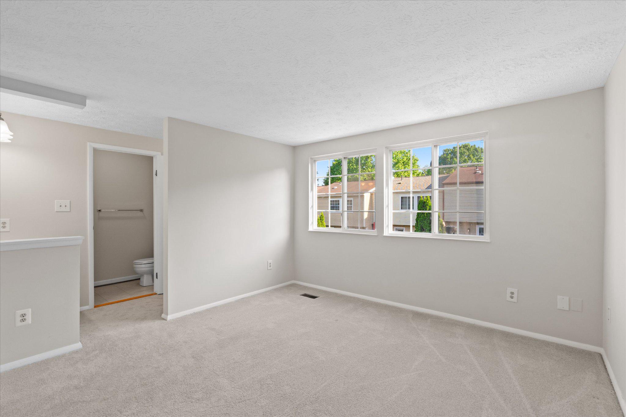 COURTS OF TYSONS - Residential