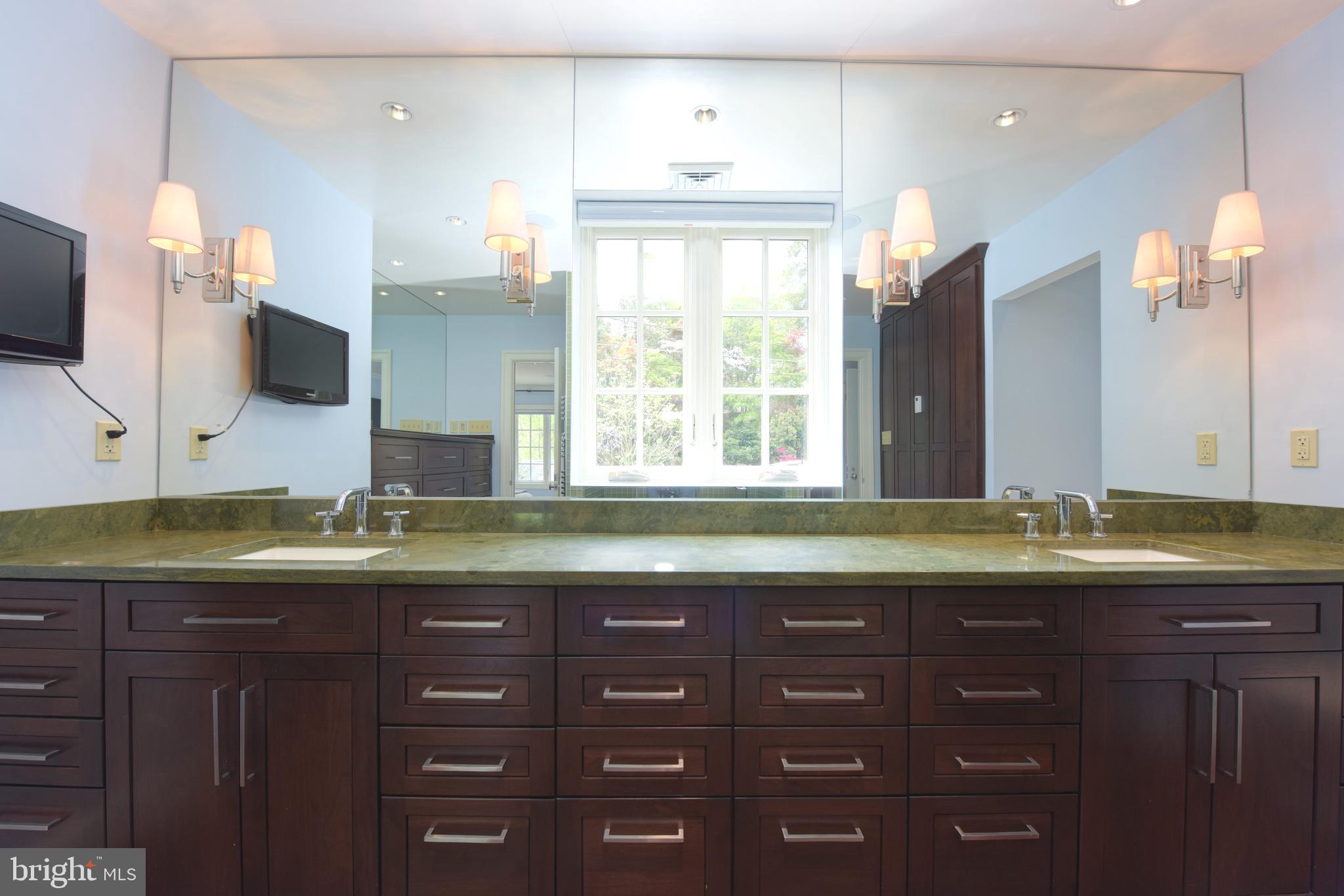 CHESTERBROOK WOODS - Residential