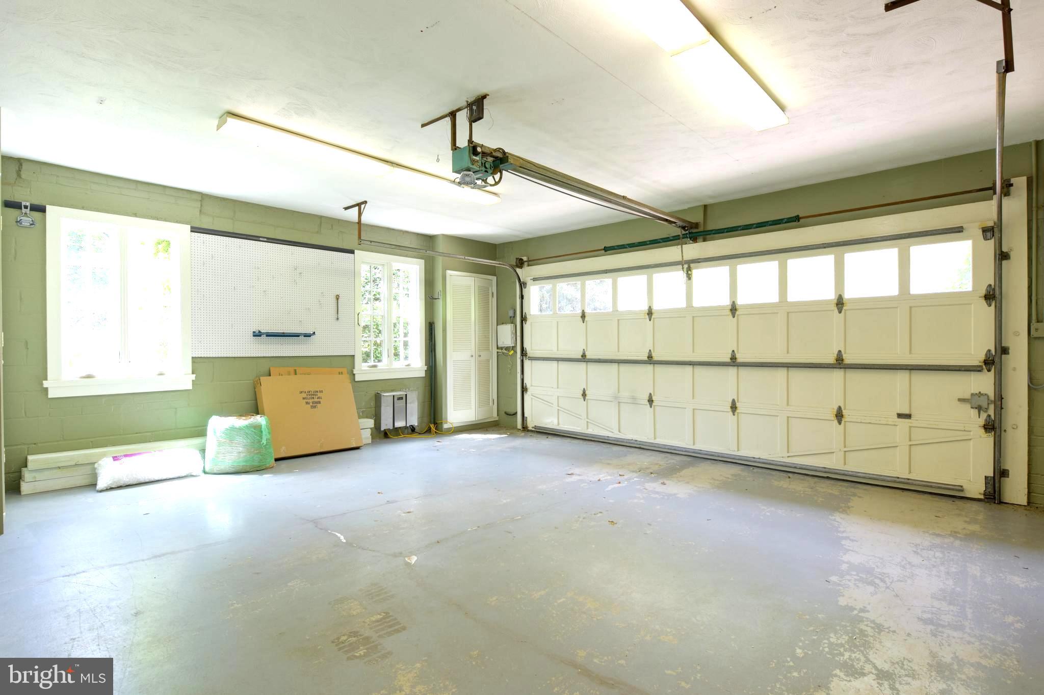 CHESTERBROOK WOODS - Residential