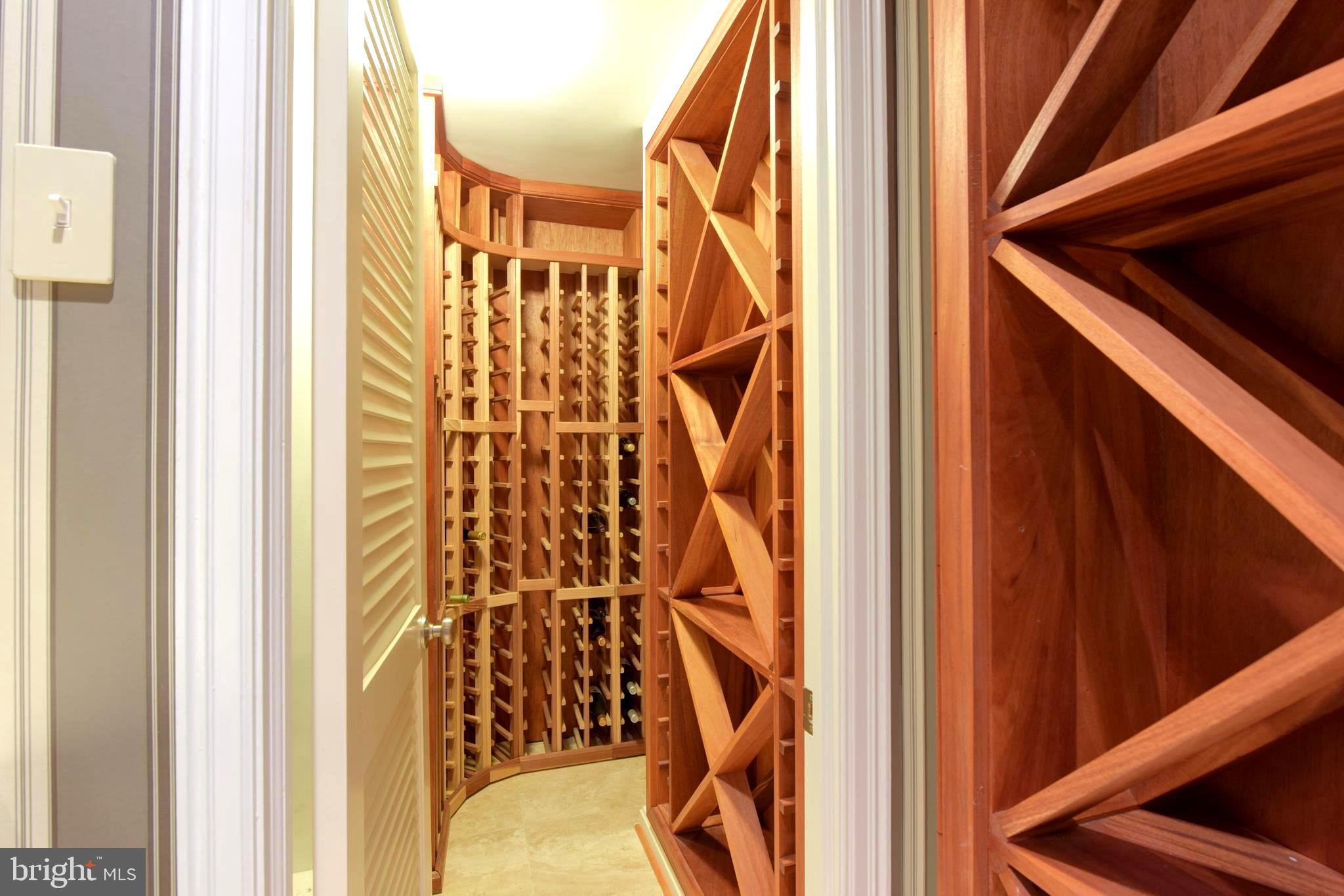 CHESTERBROOK WOODS - Residential