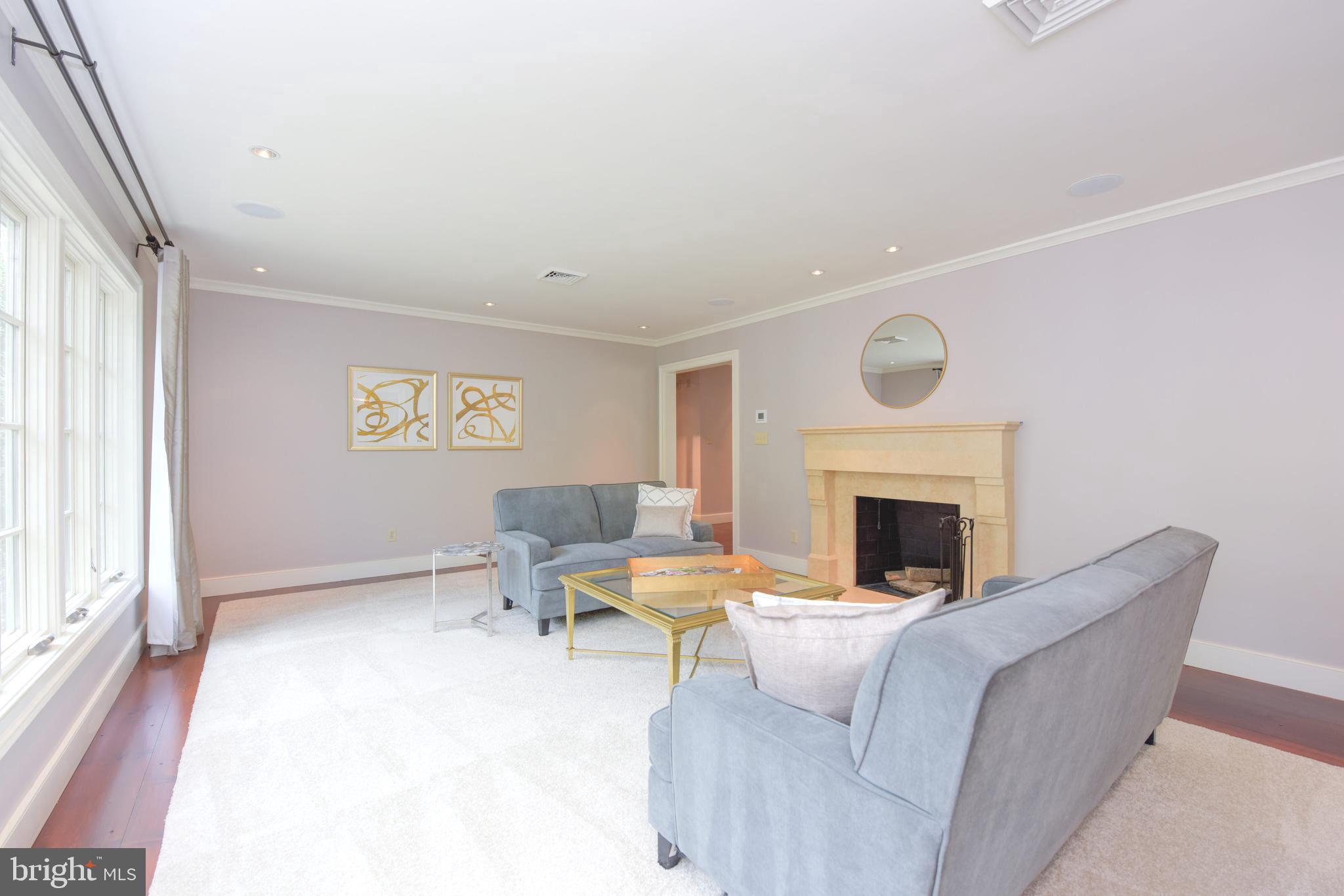 CHESTERBROOK WOODS - Residential