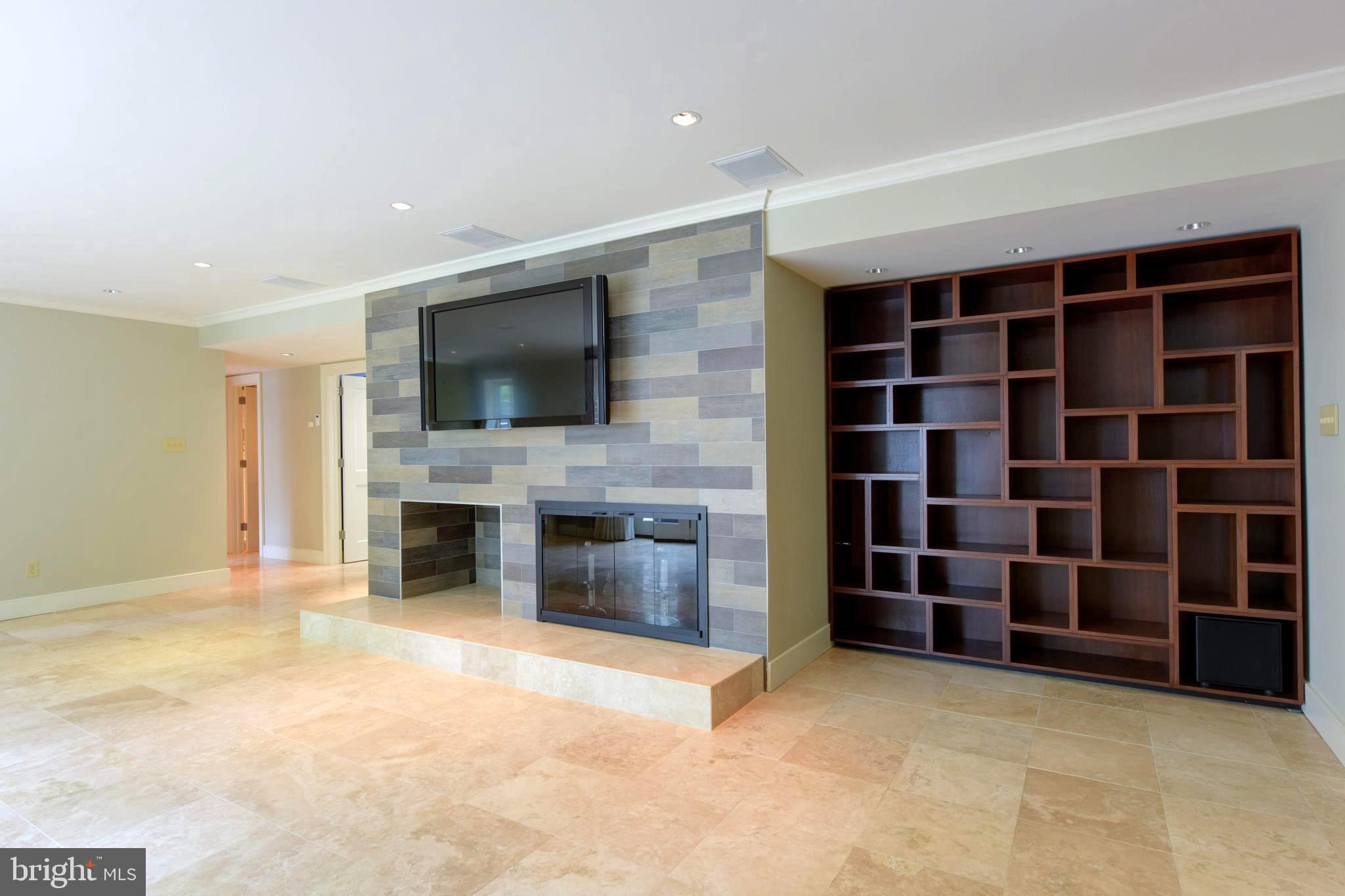 CHESTERBROOK WOODS - Residential