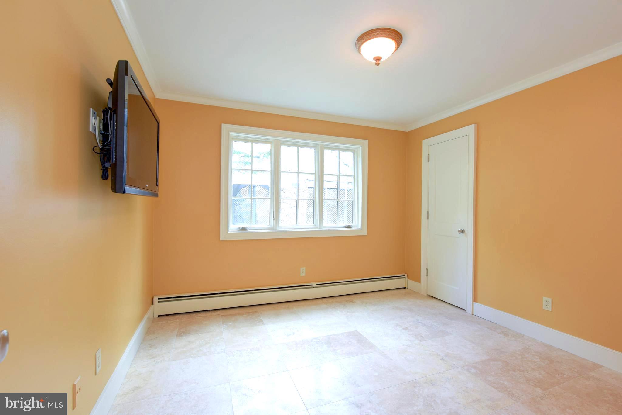 CHESTERBROOK WOODS - Residential