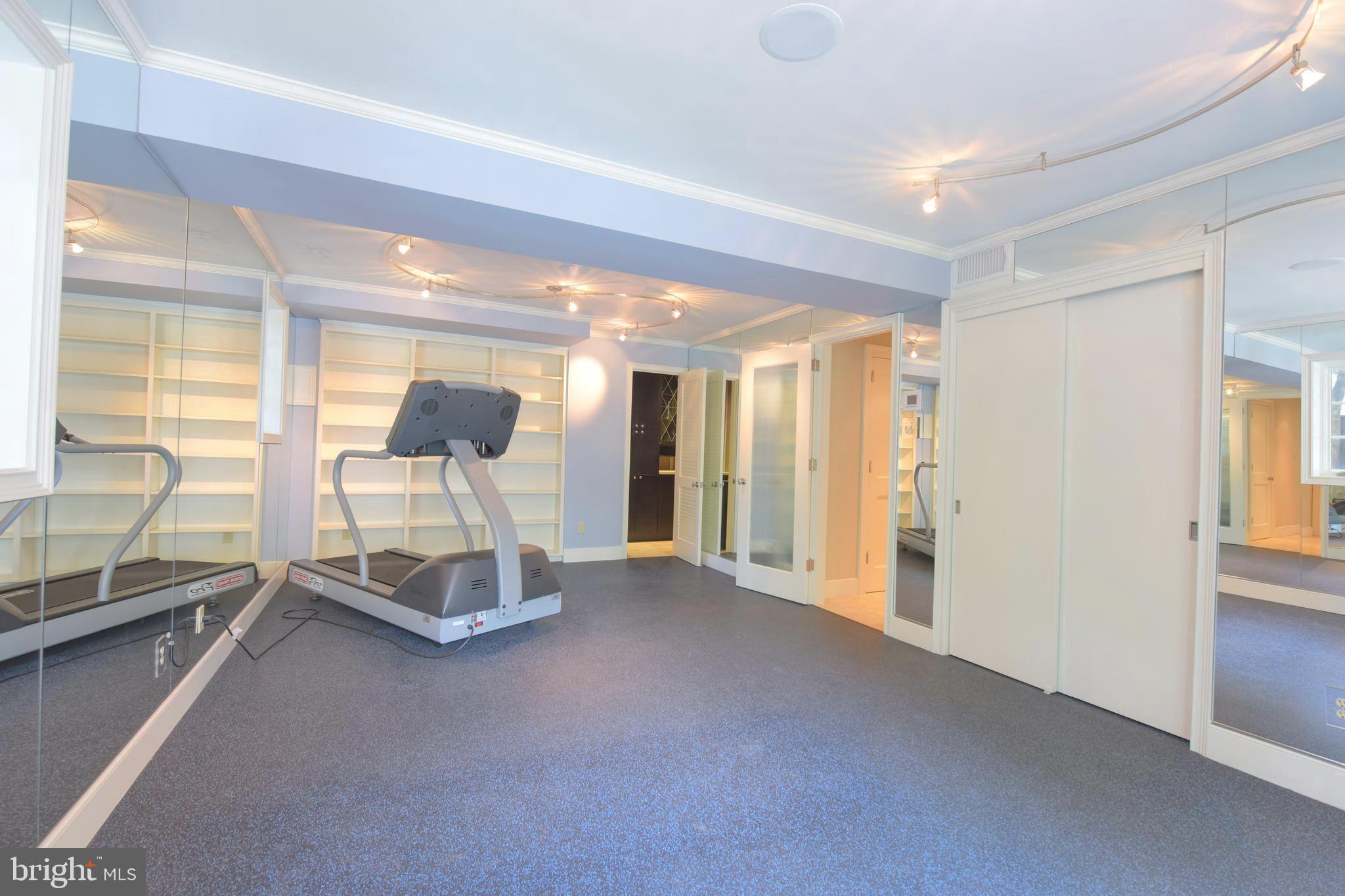 CHESTERBROOK WOODS - Residential