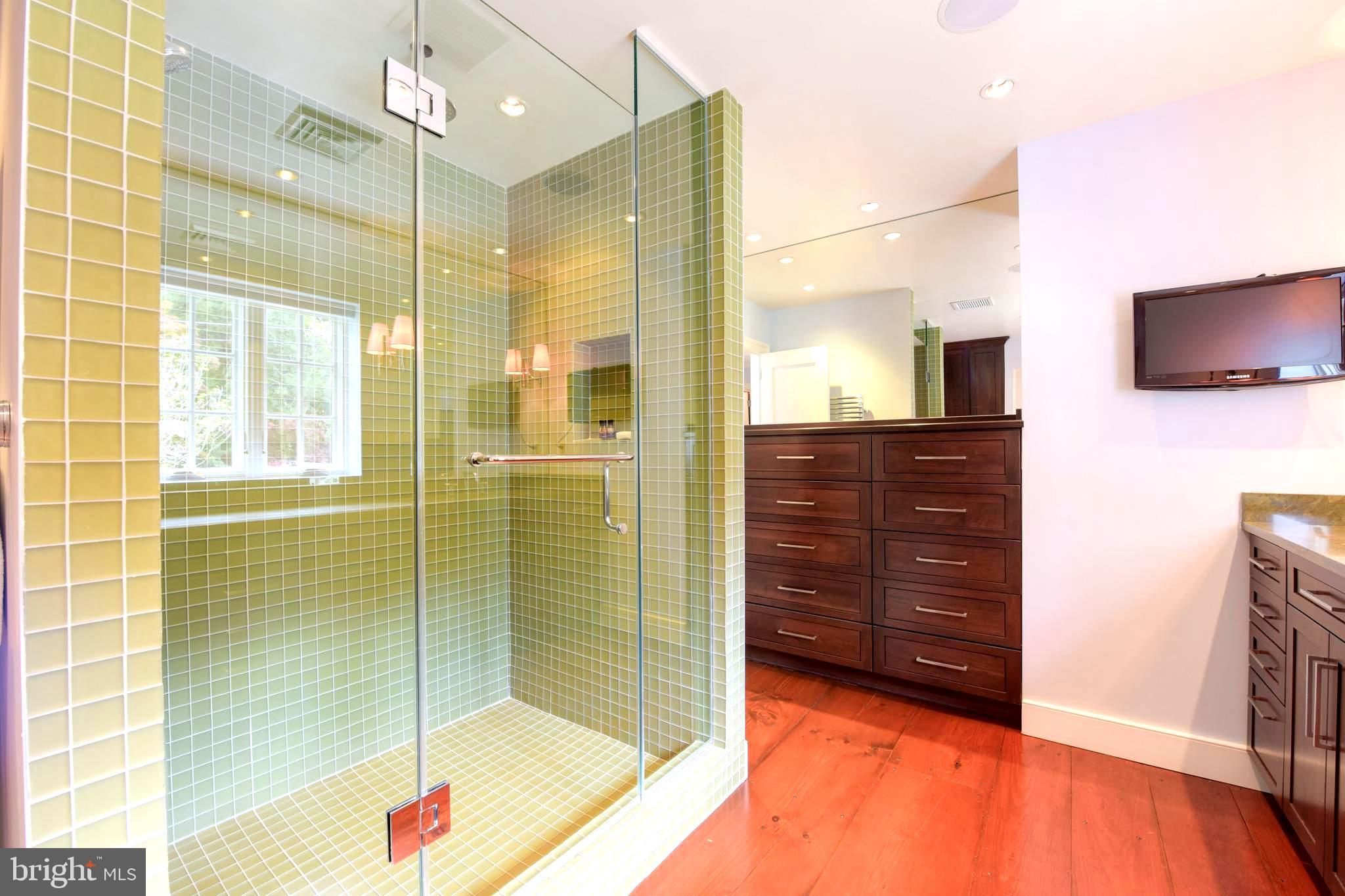 CHESTERBROOK WOODS - Residential