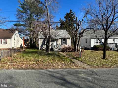 Homes For Sale - 3 Vincent Avenue<br/> ESSEX, MD 21221