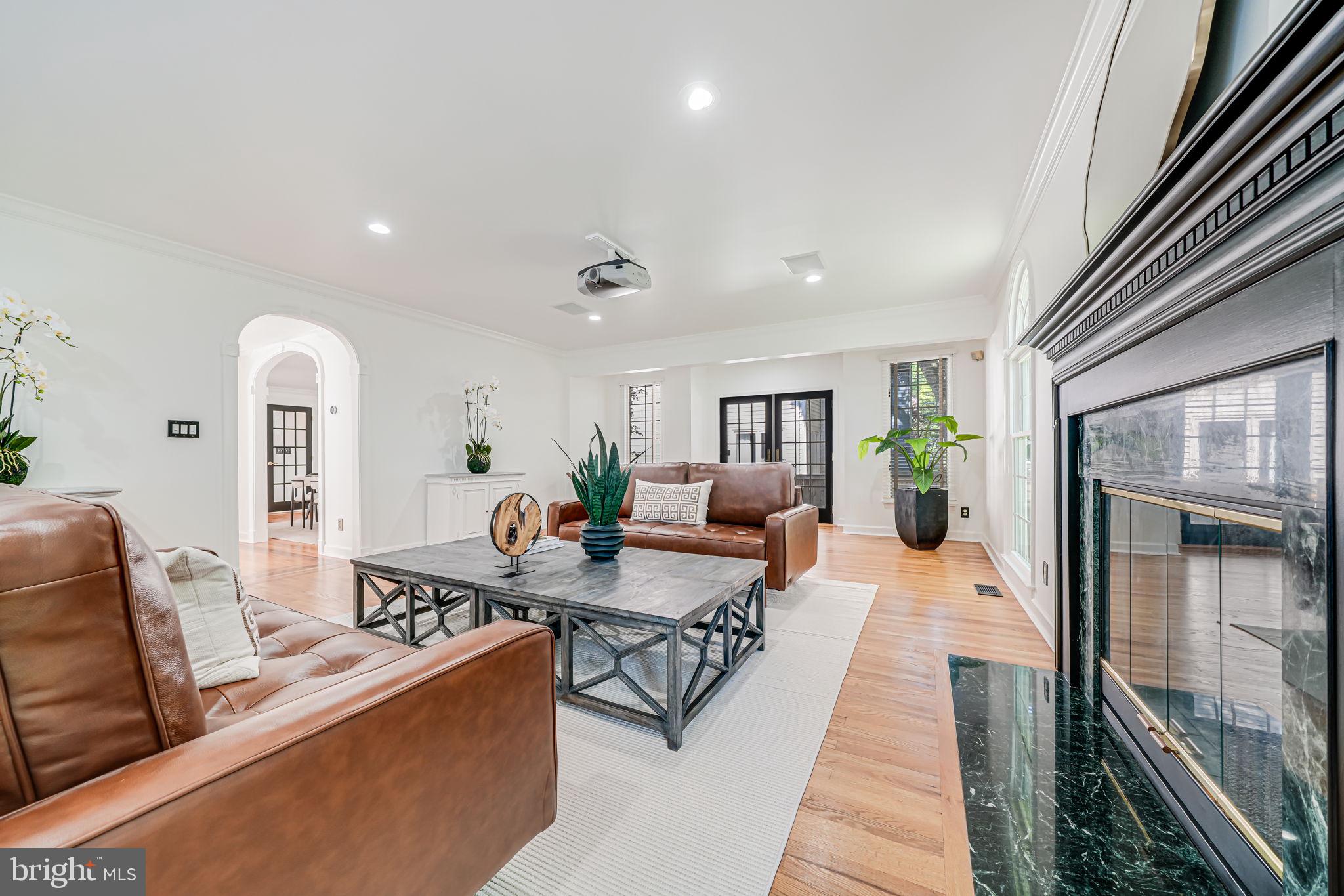 CHEVY CHASE TERRACE - Residential