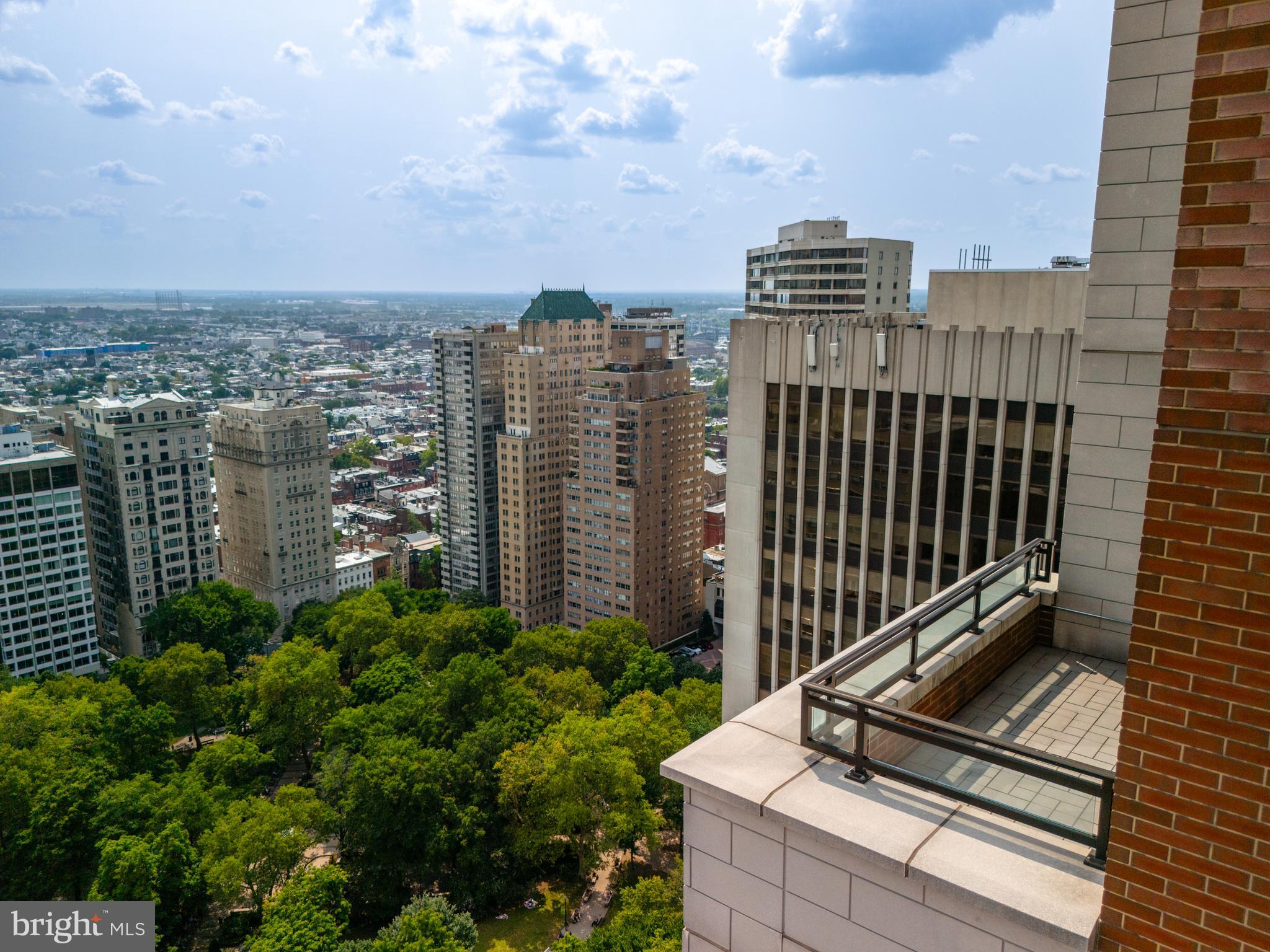 RITTENHOUSE SQUARE - Residential
