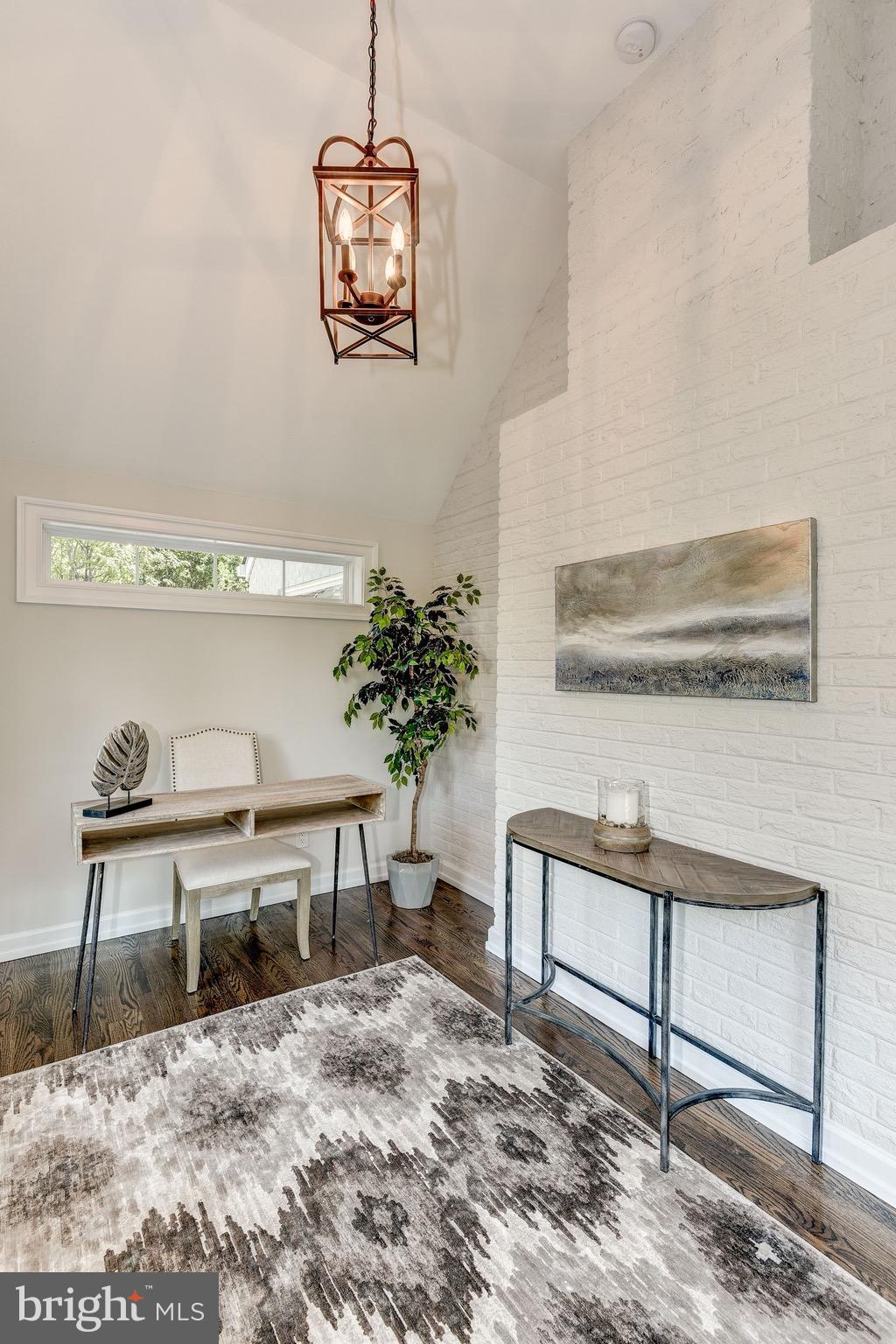 SILVER SPRING - Residential