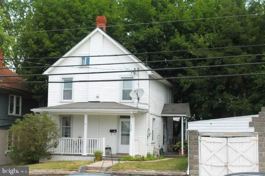 CHARMING 3BR,1BA  COLONIAL WITH 1 CAR GARAGE IN AMAZING MOVE IN CONDITION! FEATURING:  LARGE FRONT PORCH, SIDE PORCH & DECK. MAINTENACE FREE EXTERIOR,  REPLACEMENT WINDOWS & MINI SPLIT HEAT/AC SYSTEM INSTALLED 2018. MAIN LEVEL LAUNDRY, NICELY PAINTED WITH LAMINATE FLOORING ON MAIN LEVEL. CARPETING WITH HARDWOOD UNDER ALL 3 BEDROOMS. THE ATTIC IS COMPLETELY FINISHED WITH MINI HEAT/AC UNIT. THIS SPACE COULD BE ANOTHER BEDROOM WITH WALKIN CLOSET, PLAYROOM, GAME ROOM OR OFFICE. THIS PROPERTY HAS BEEN WONDERFULLY MAINTAINED AND FOR THE PRICE WON'T LAST!!