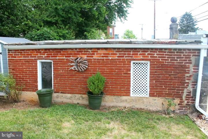 HAGERSTOWN - Residential