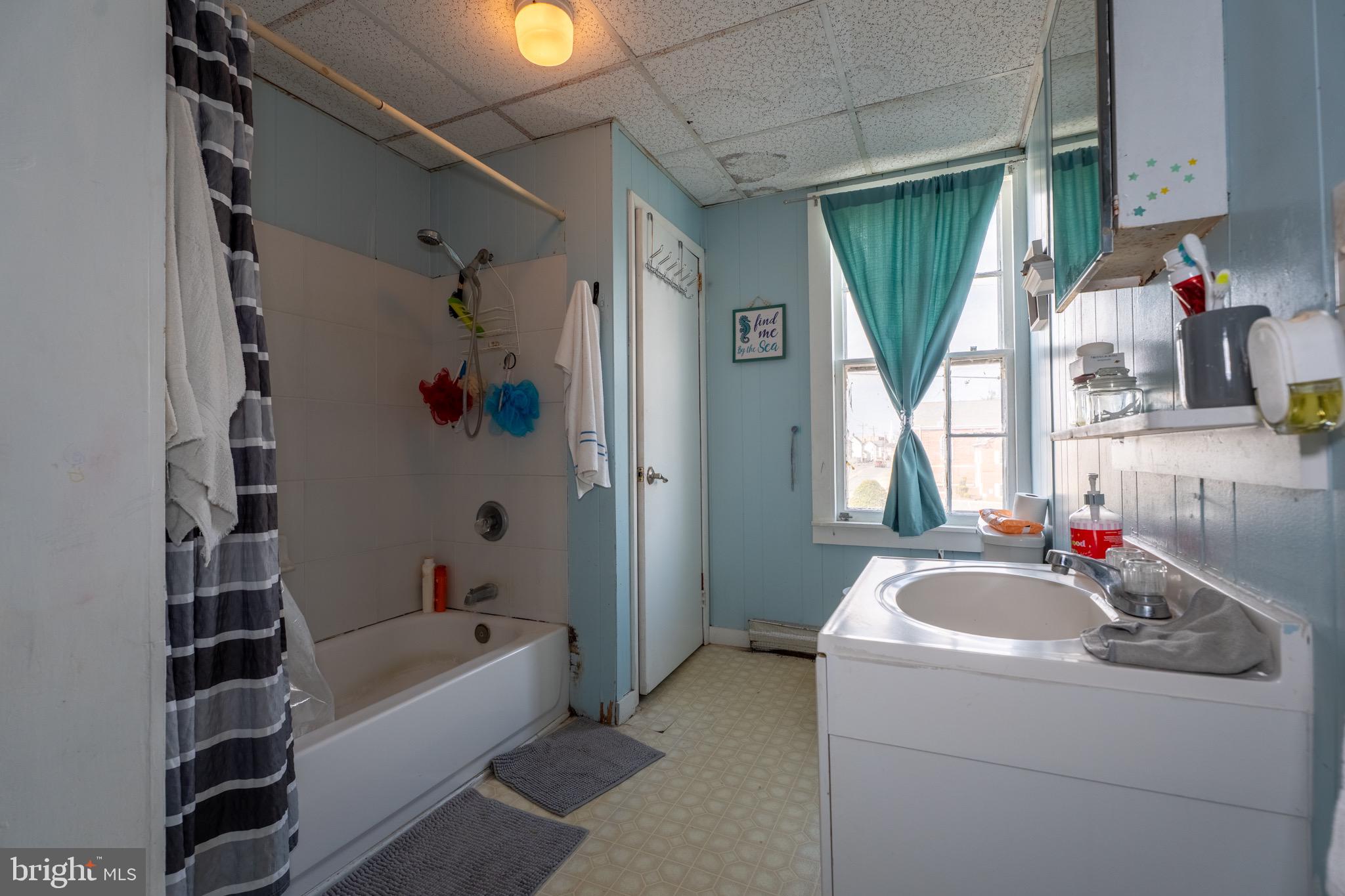 401 SE SOUTHEAST FRONT STREET