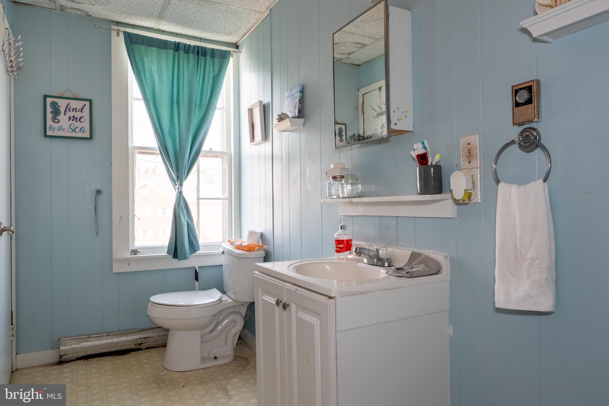 401 SE SOUTHEAST FRONT STREET