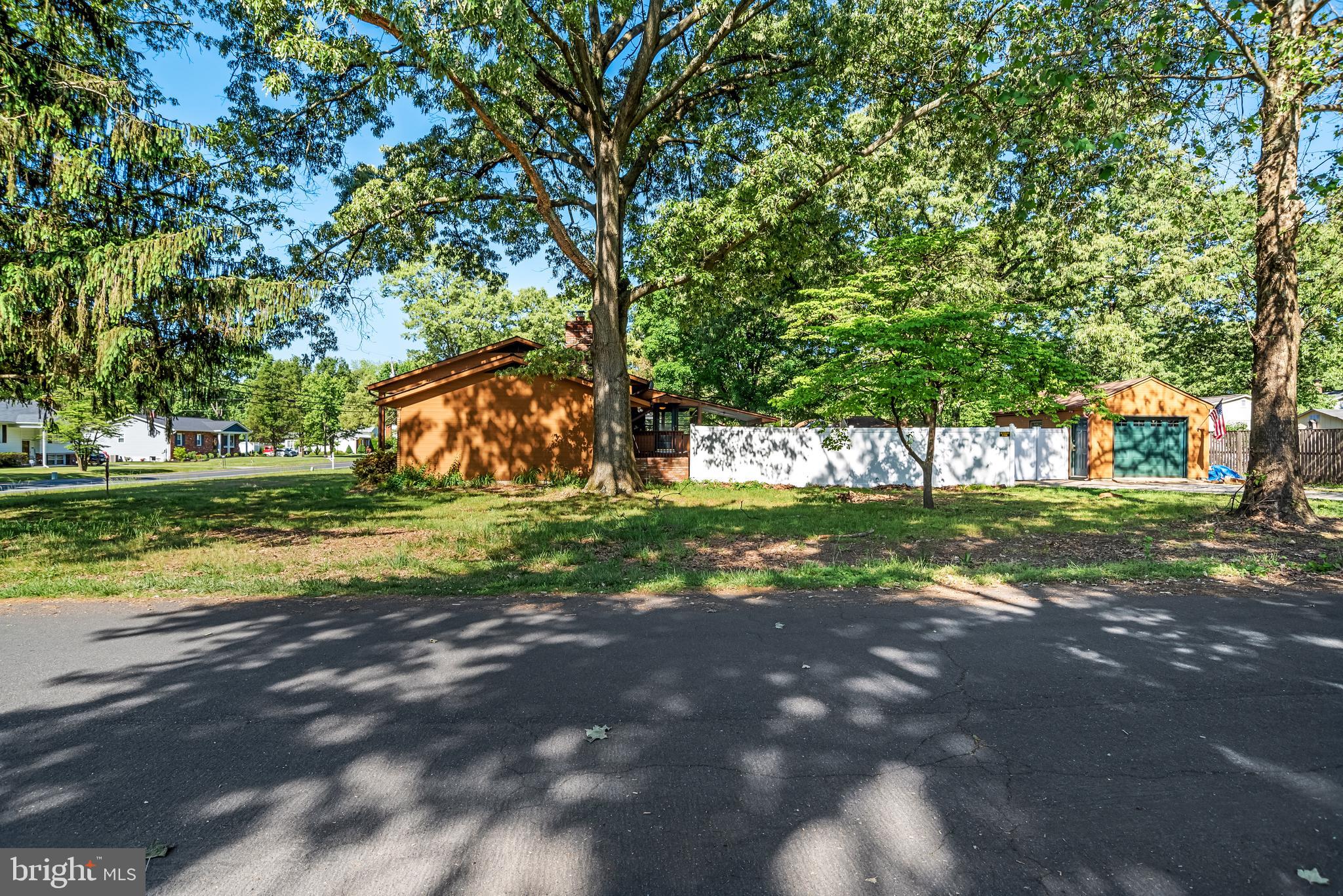 ELMHURST - Residential