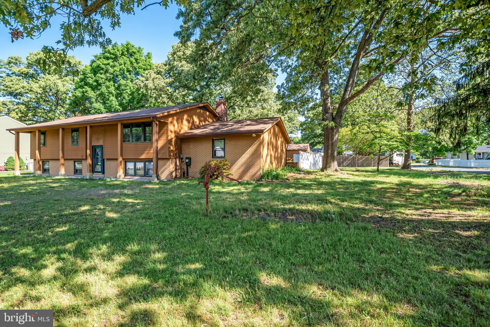 ELMHURST - Residential