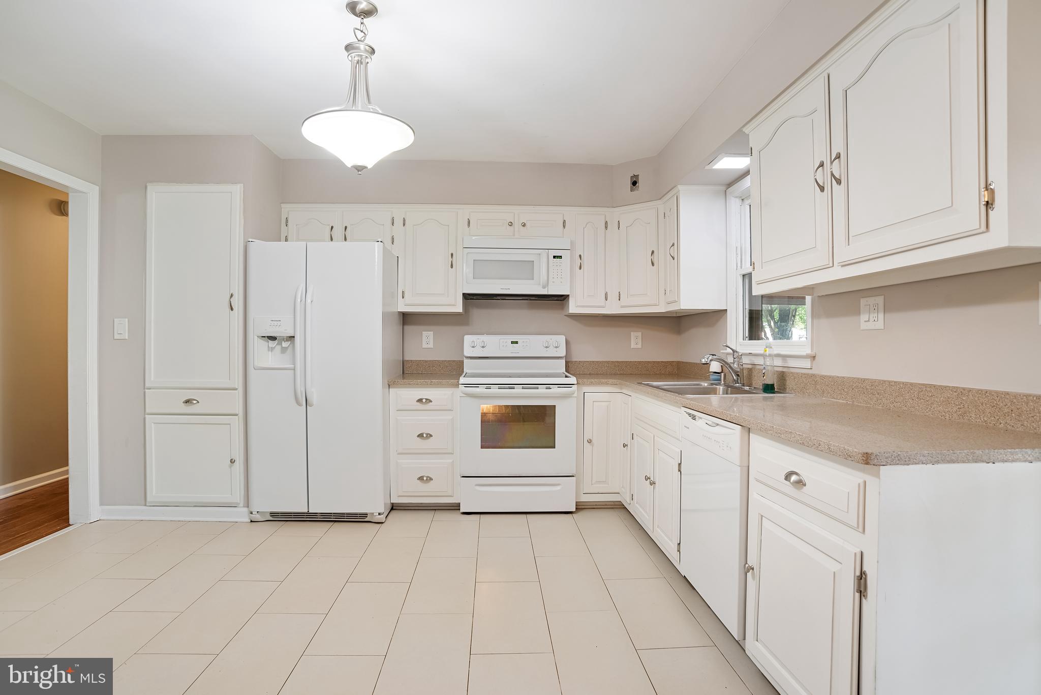 ELMHURST - Residential