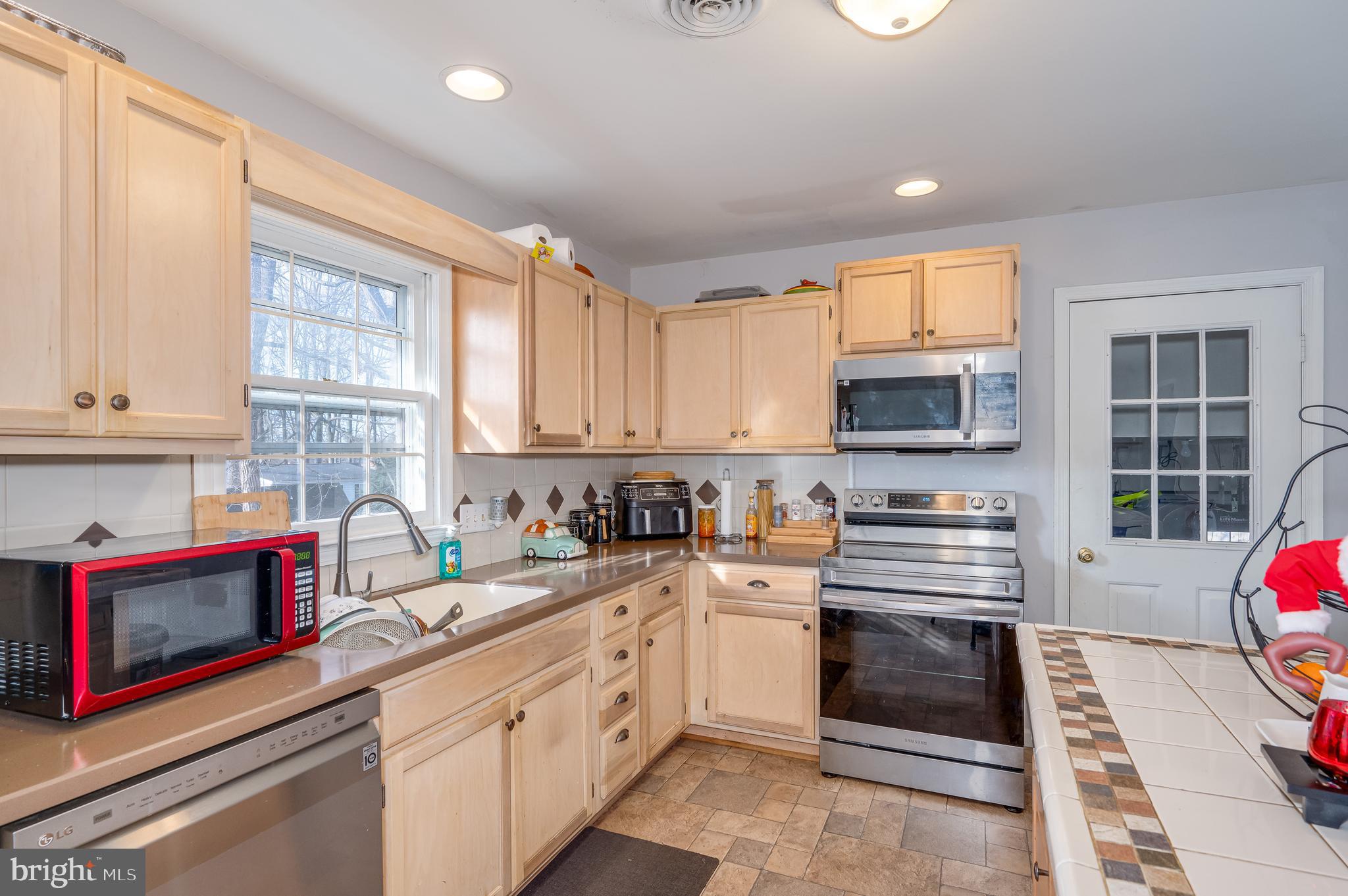 TUSCAWILLA HILLS - Residential