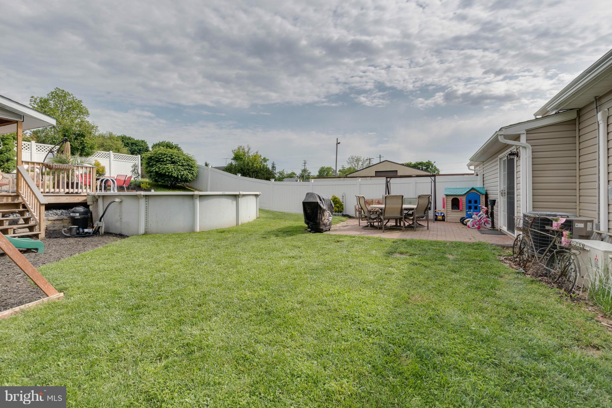 CLOVERBERRY - Residential