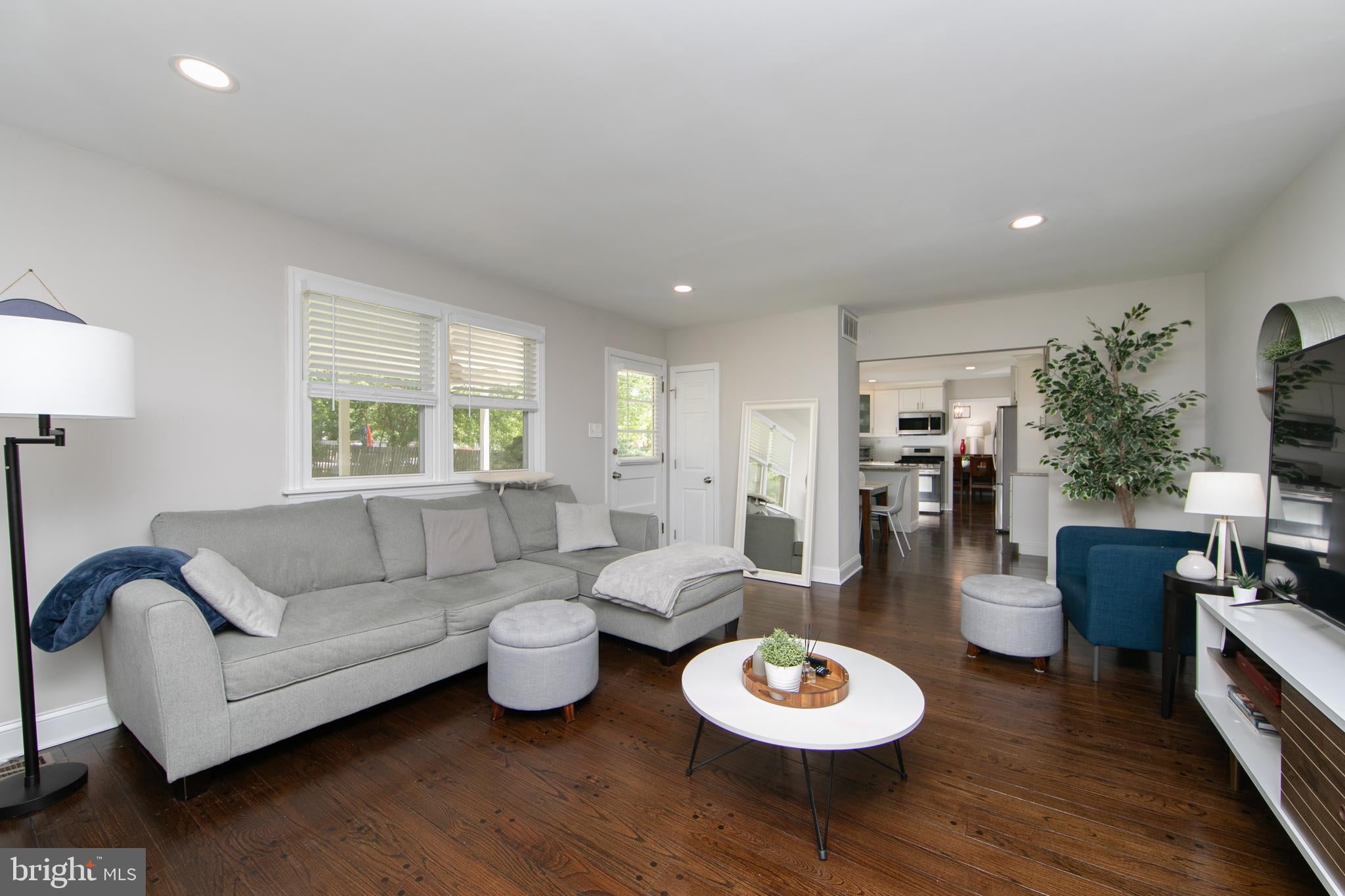 1905 MORRIS DRIVE