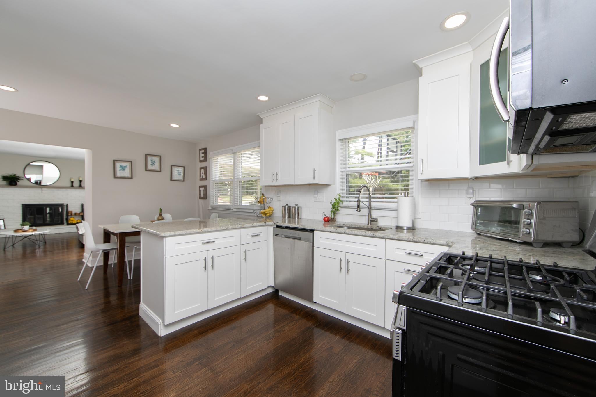 1905 MORRIS DRIVE