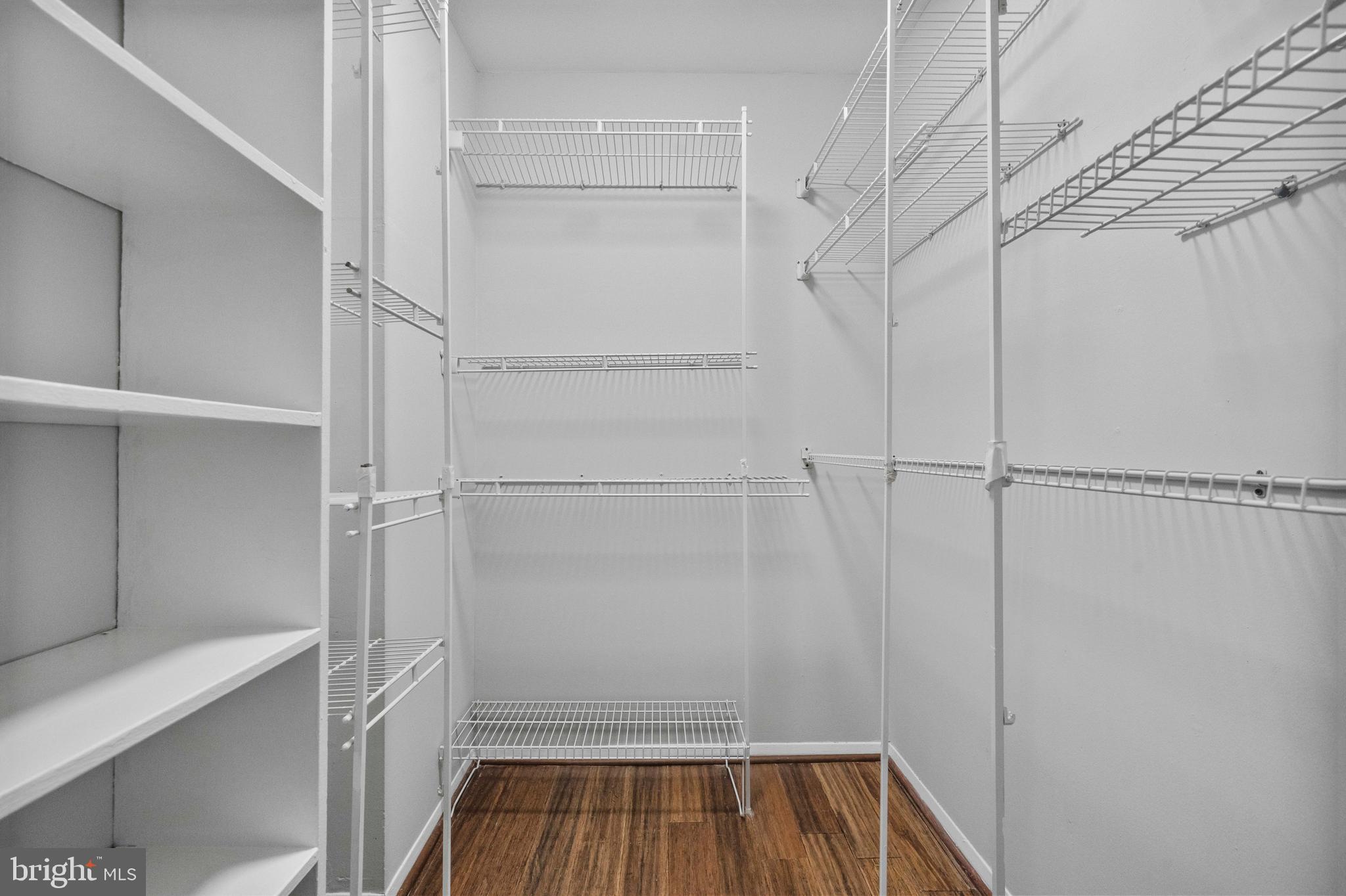 GEORGE MASON VILLAGE - Residential