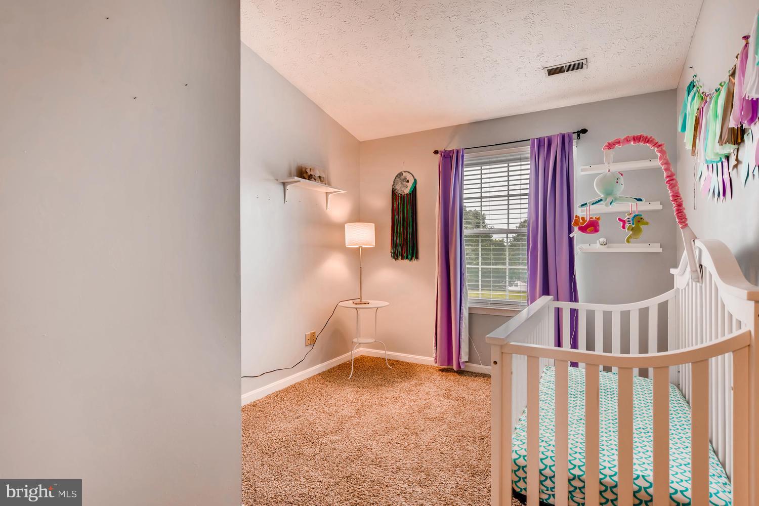 CONSTANT FRIENDSHIP - Residential