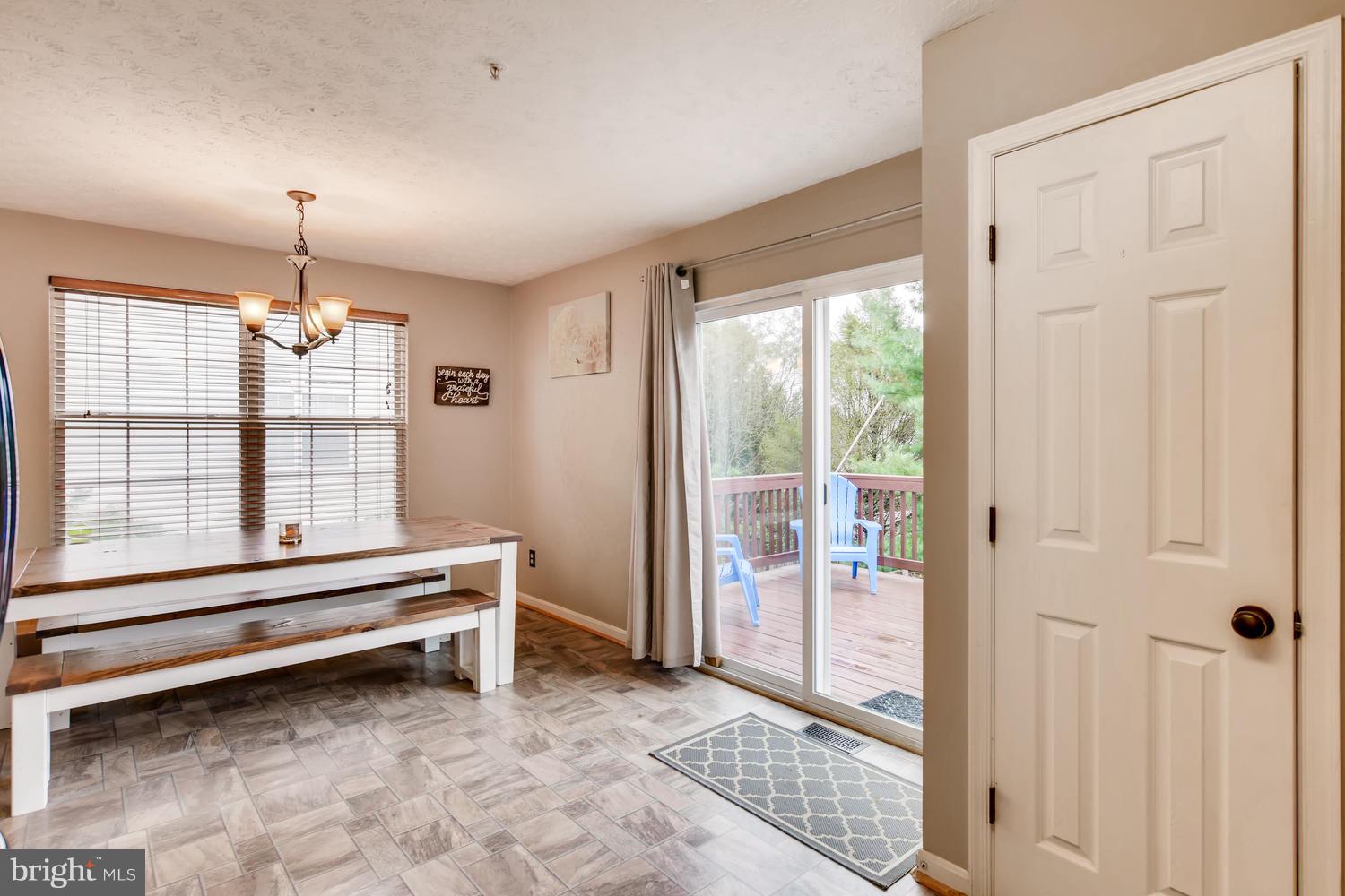 CONSTANT FRIENDSHIP - Residential