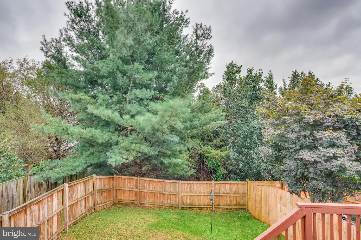 CONSTANT FRIENDSHIP - Residential