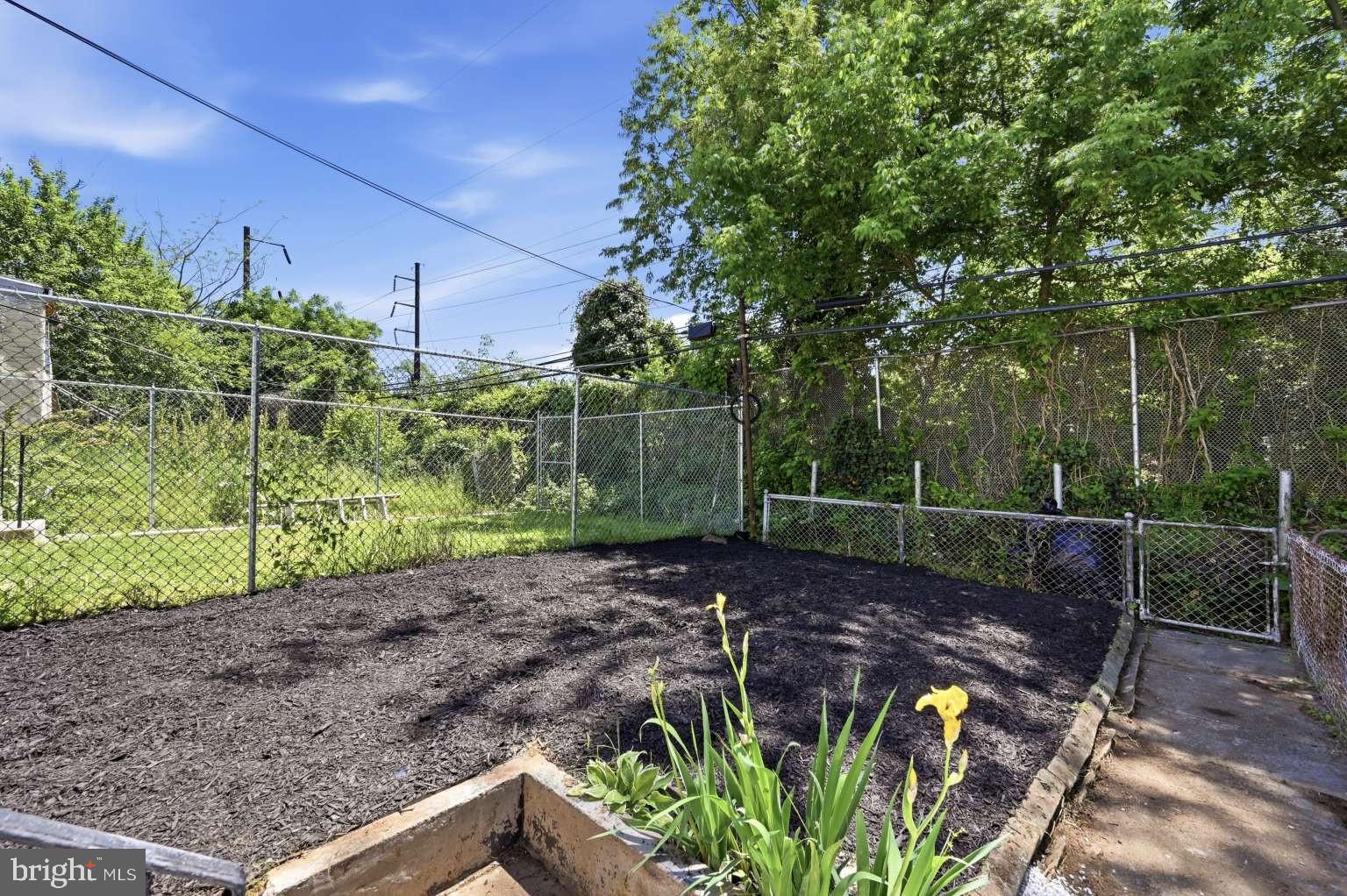 WEST PHILADELPHIA - Residential