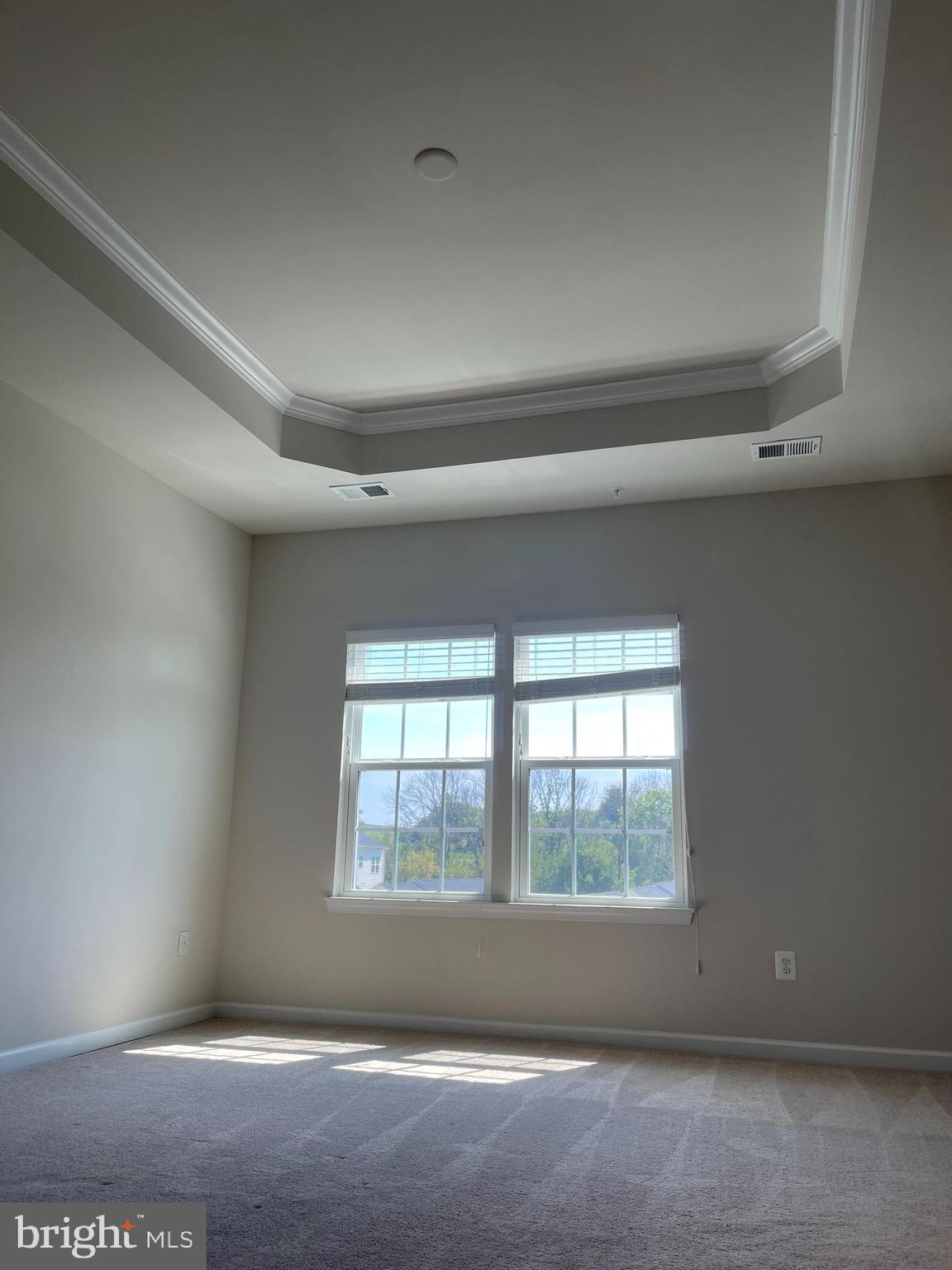 LANDSDALE - Residential Lease