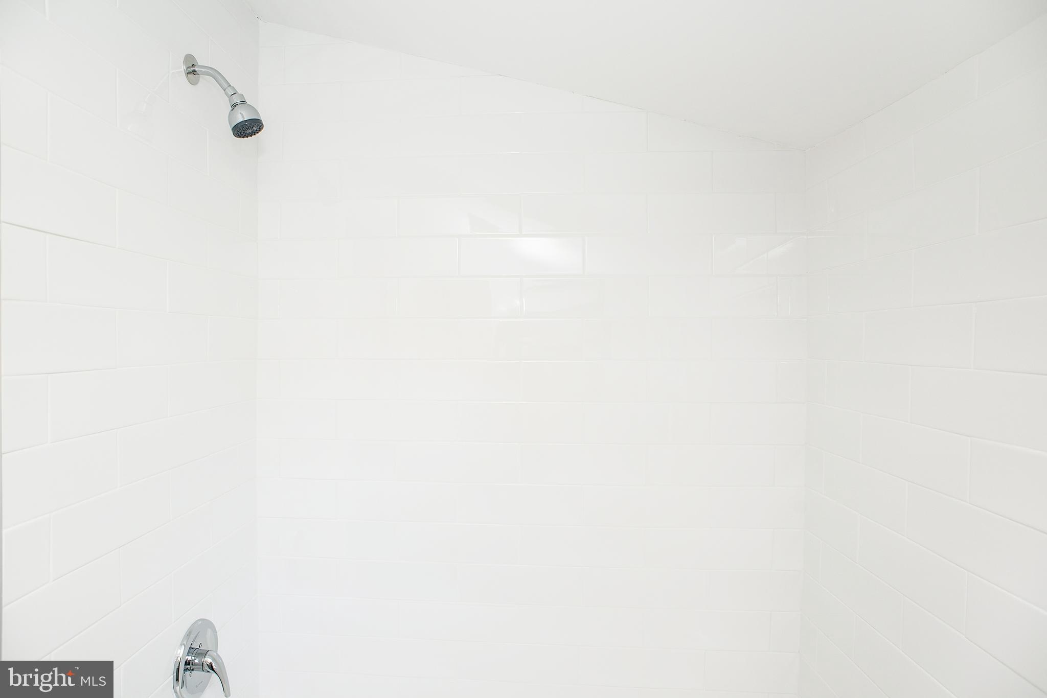 EASTPORT - Residential Lease