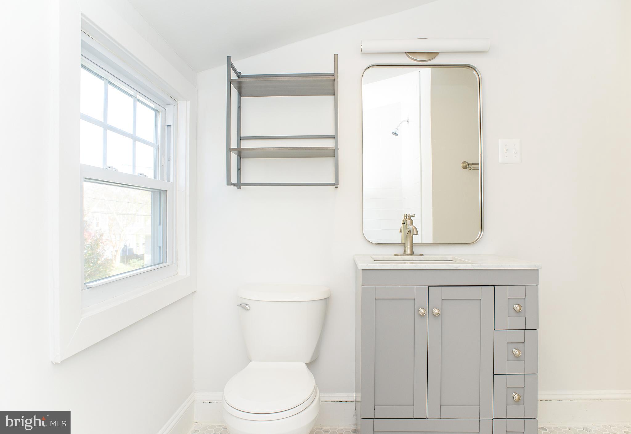 EASTPORT - Residential Lease