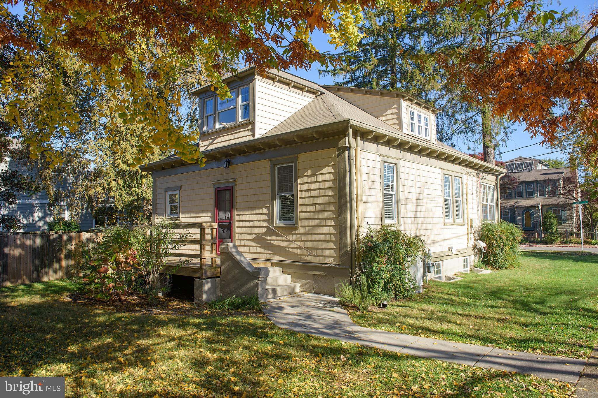 EASTPORT - Residential Lease