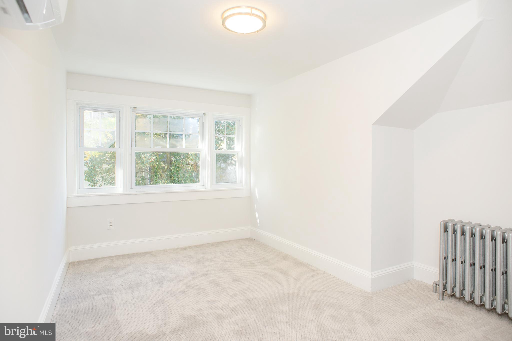 EASTPORT - Residential Lease