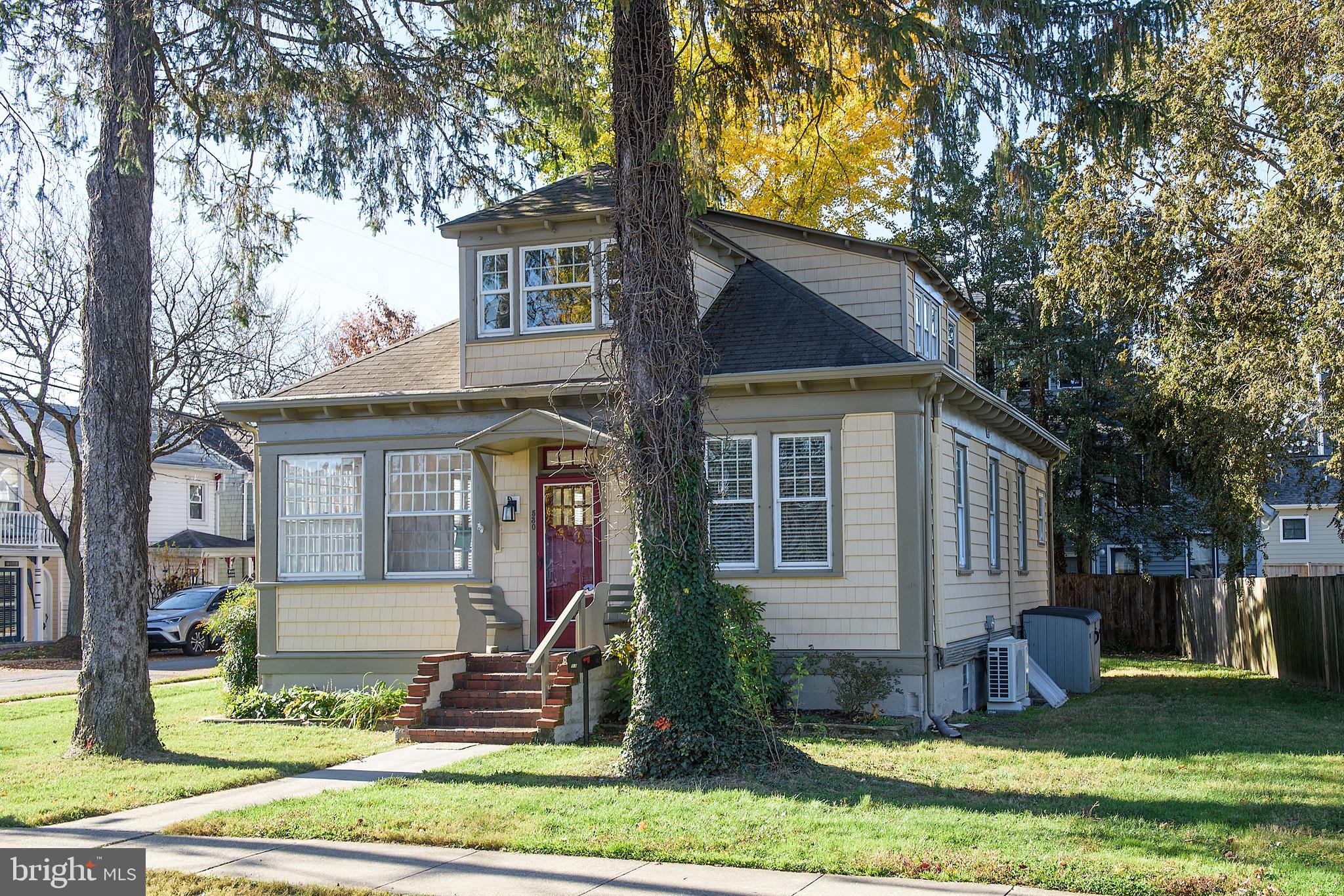 EASTPORT - Residential Lease