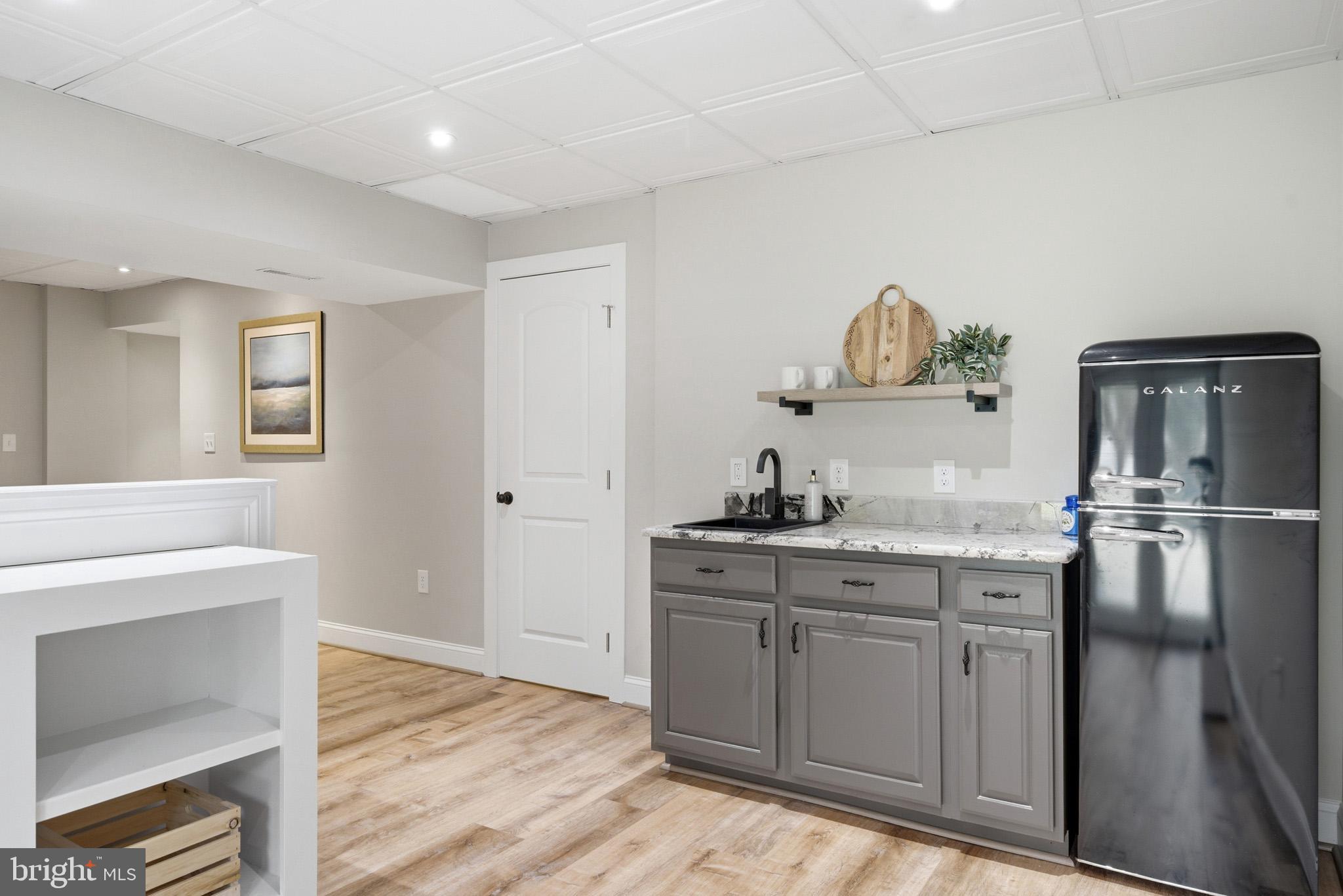 VICTORIA STATION - Residential