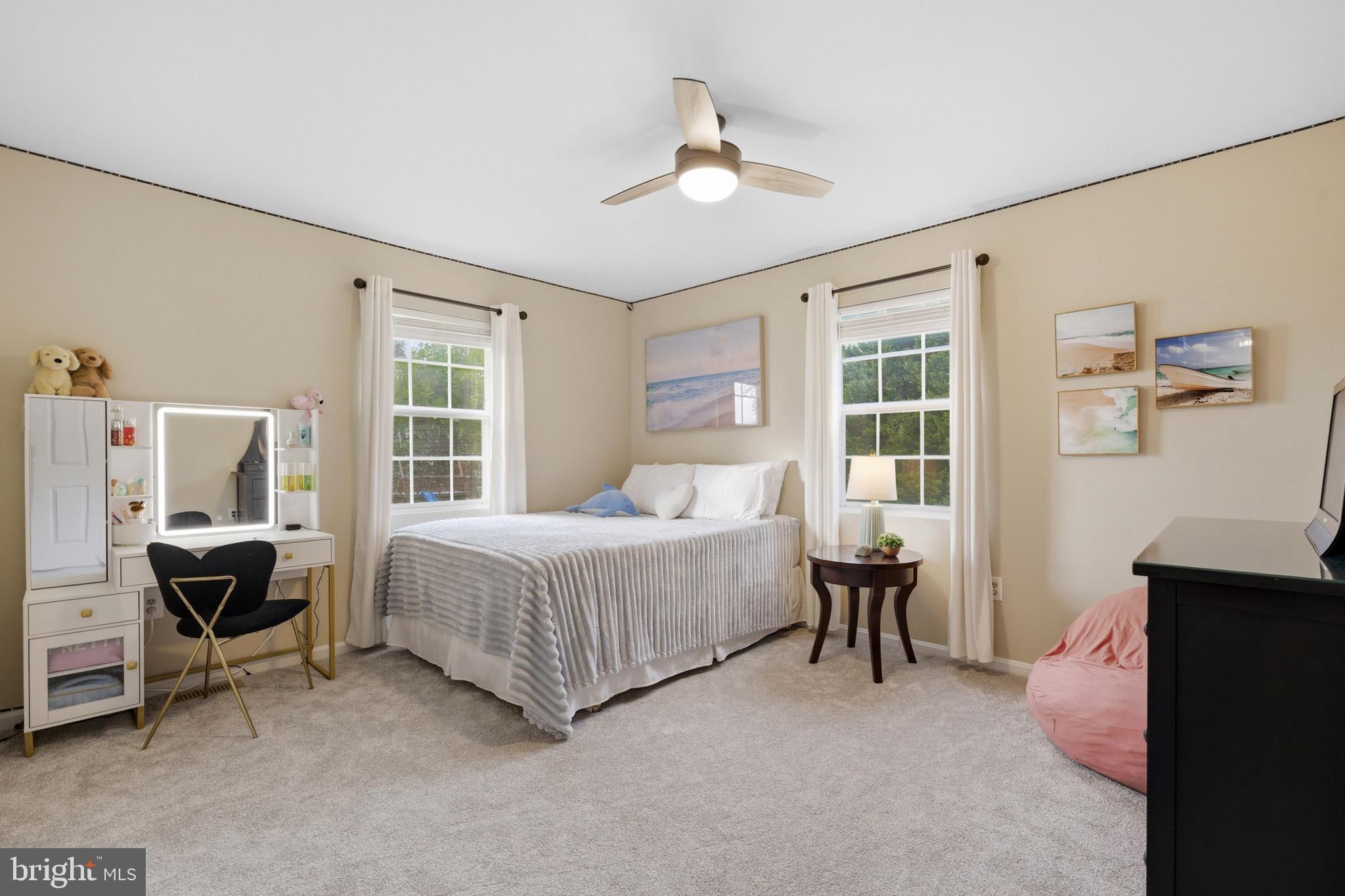 VICTORIA STATION - Residential