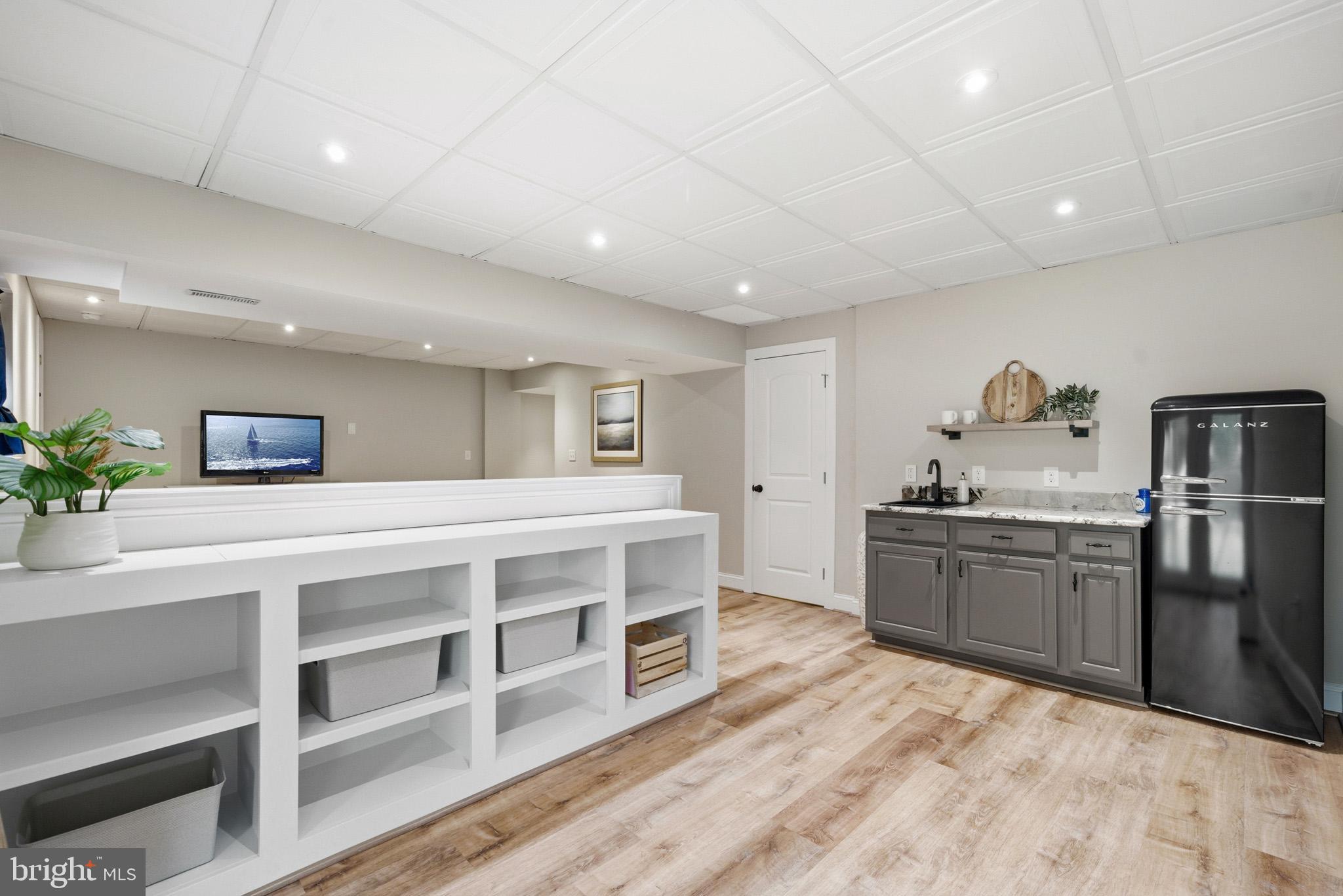 VICTORIA STATION - Residential