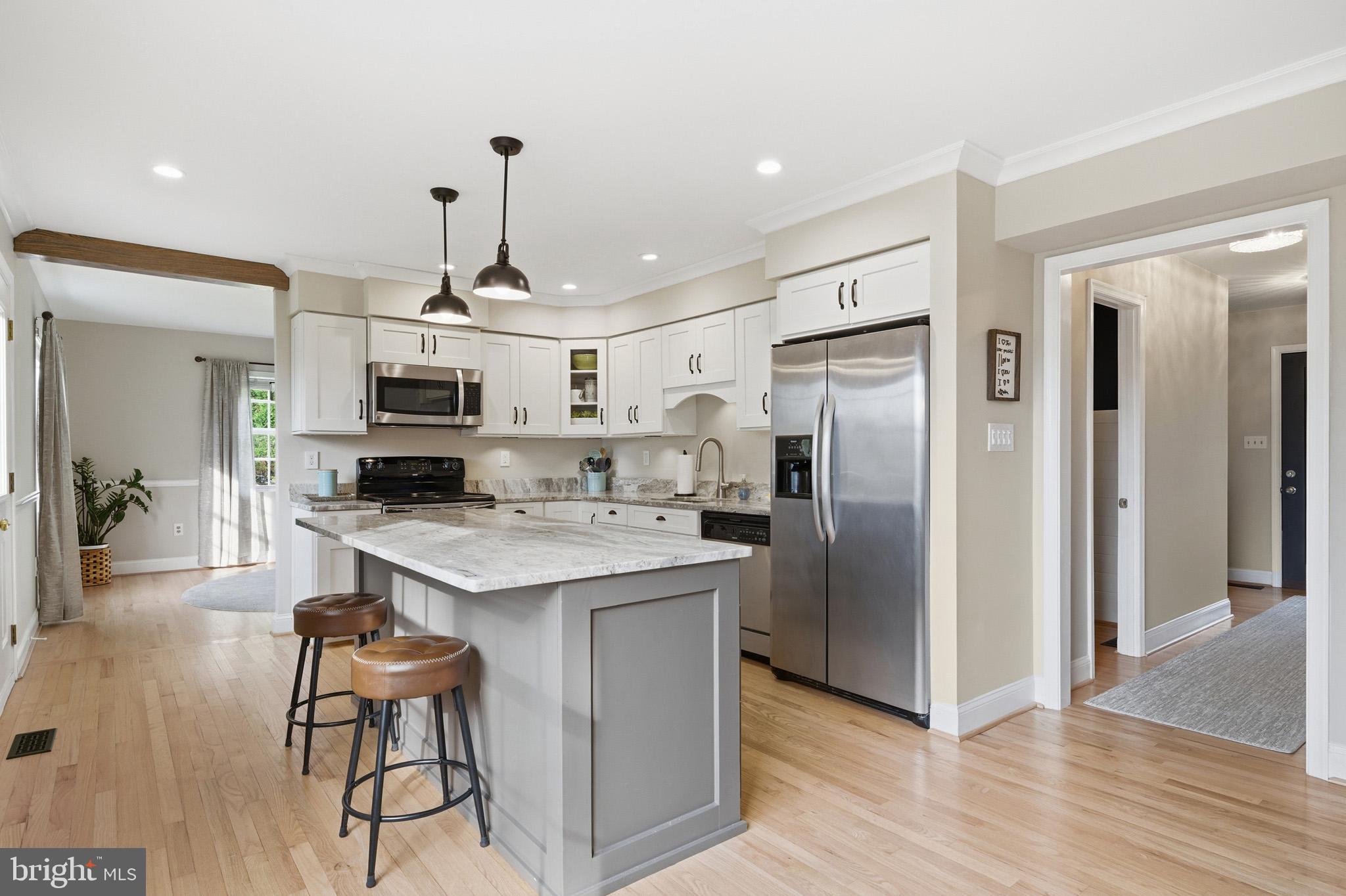 VICTORIA STATION - Residential