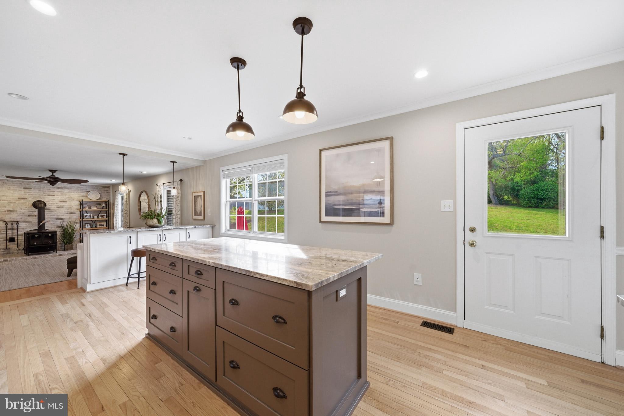 VICTORIA STATION - Residential