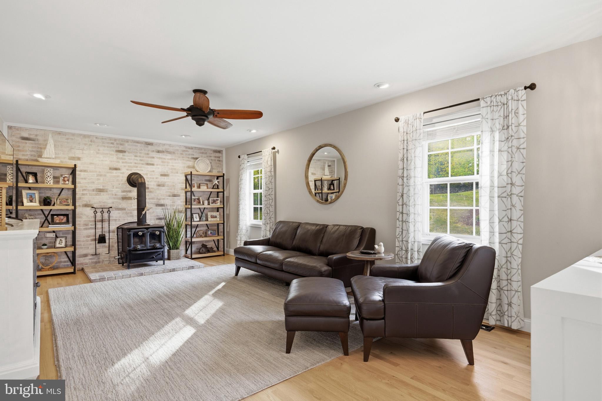 VICTORIA STATION - Residential