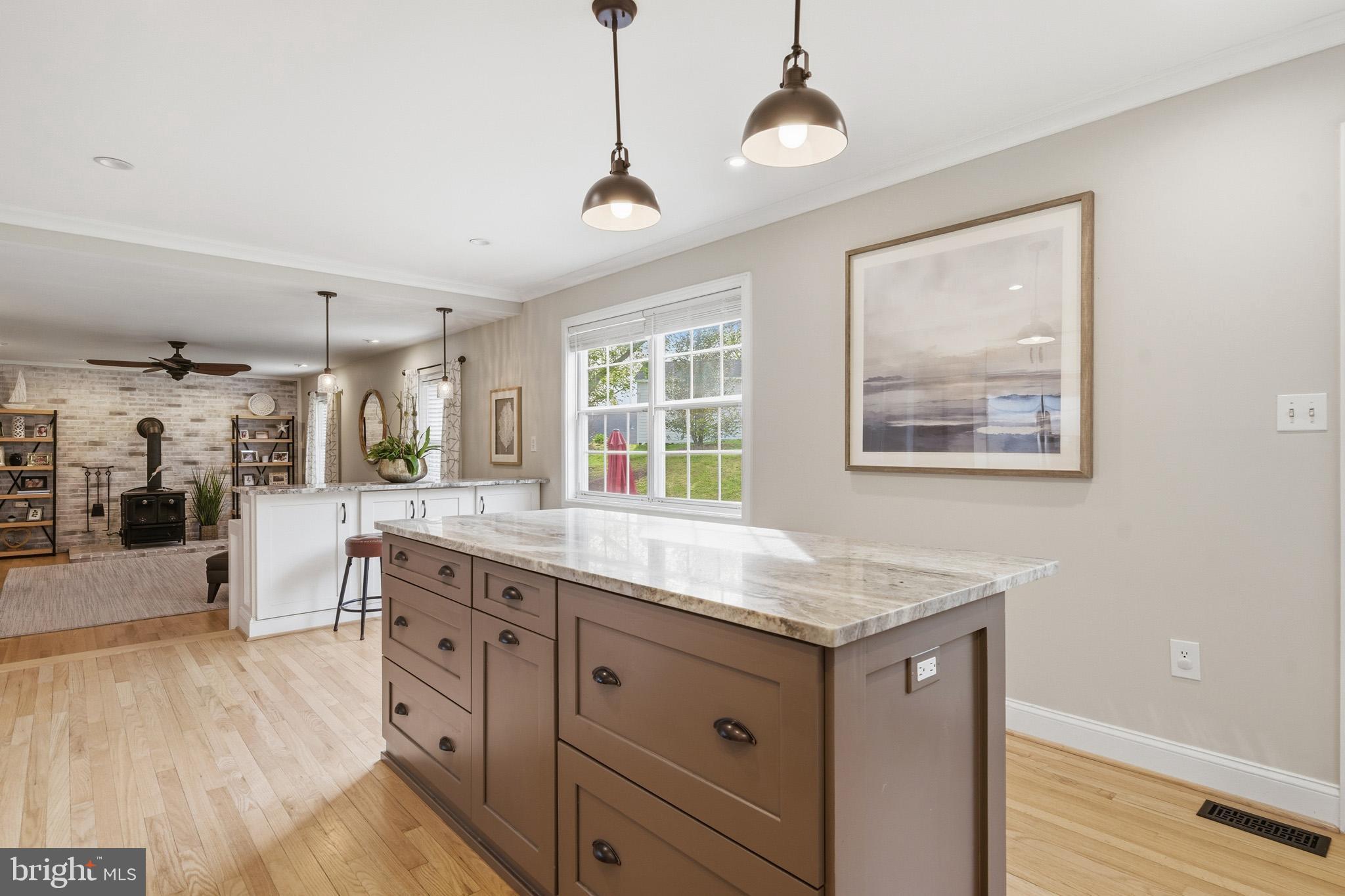 VICTORIA STATION - Residential