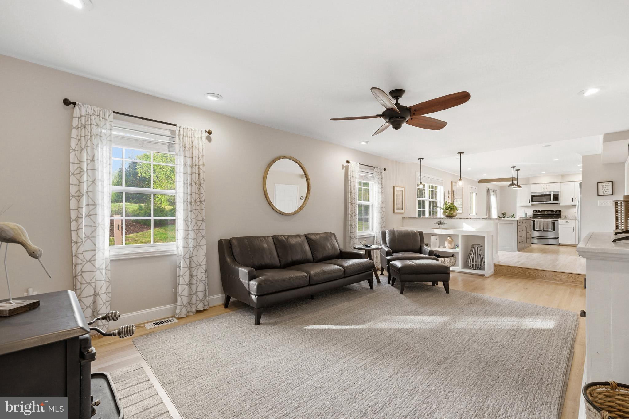 VICTORIA STATION - Residential