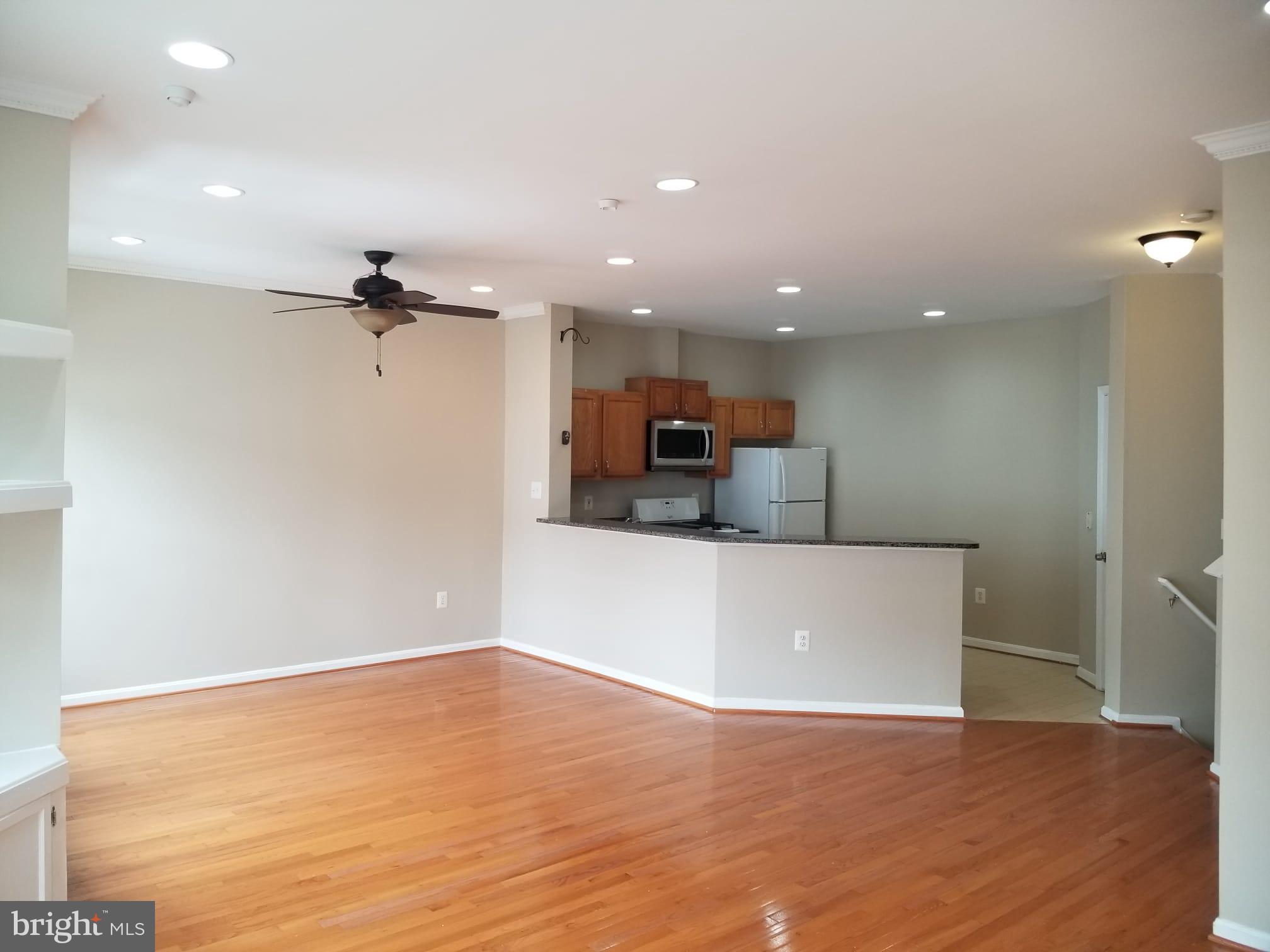 MCNAIR FARMS LANDBAY - Residential Lease