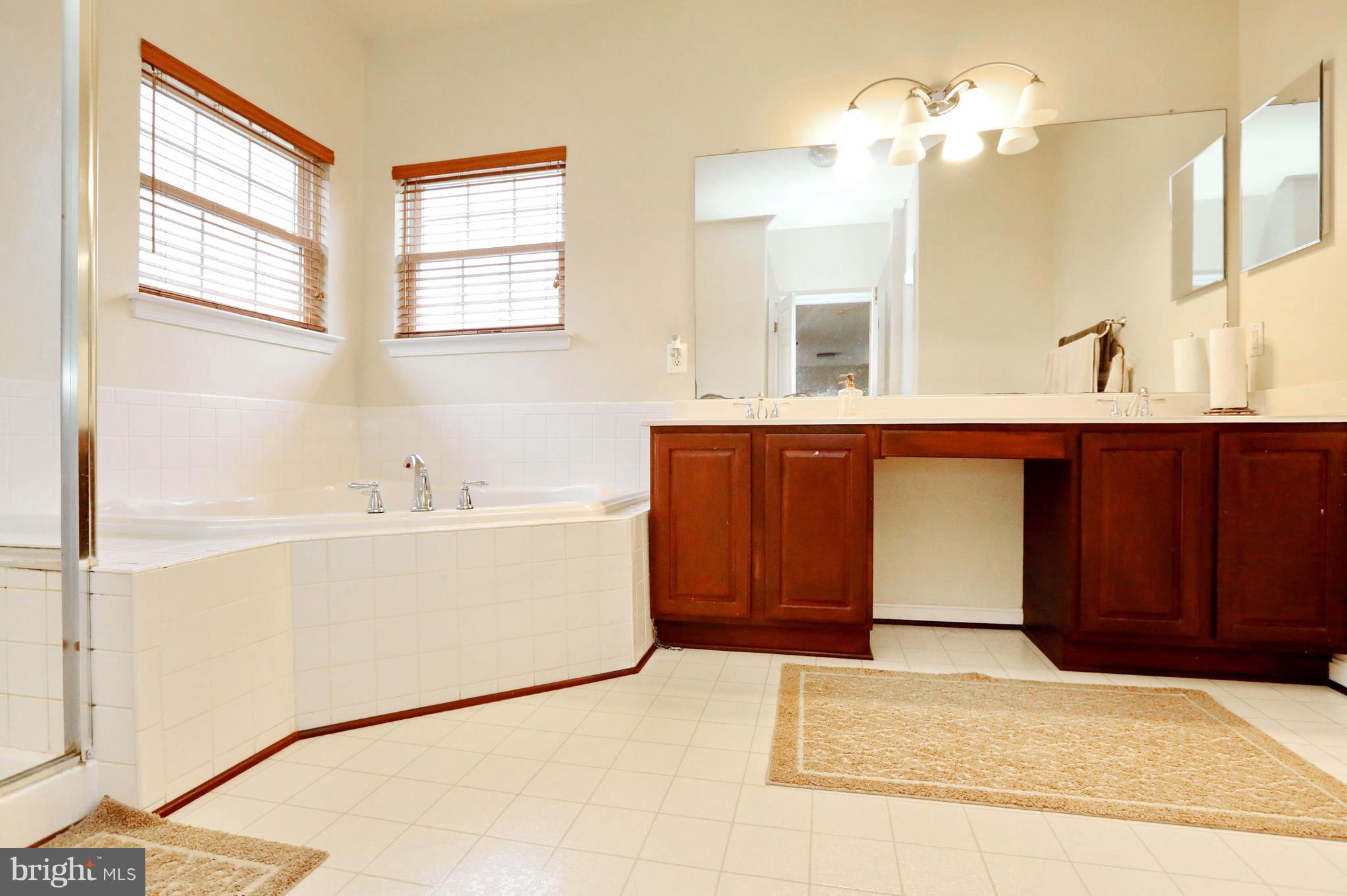 SHEFFIELD/FAIRWAY VILLAGE - Residential