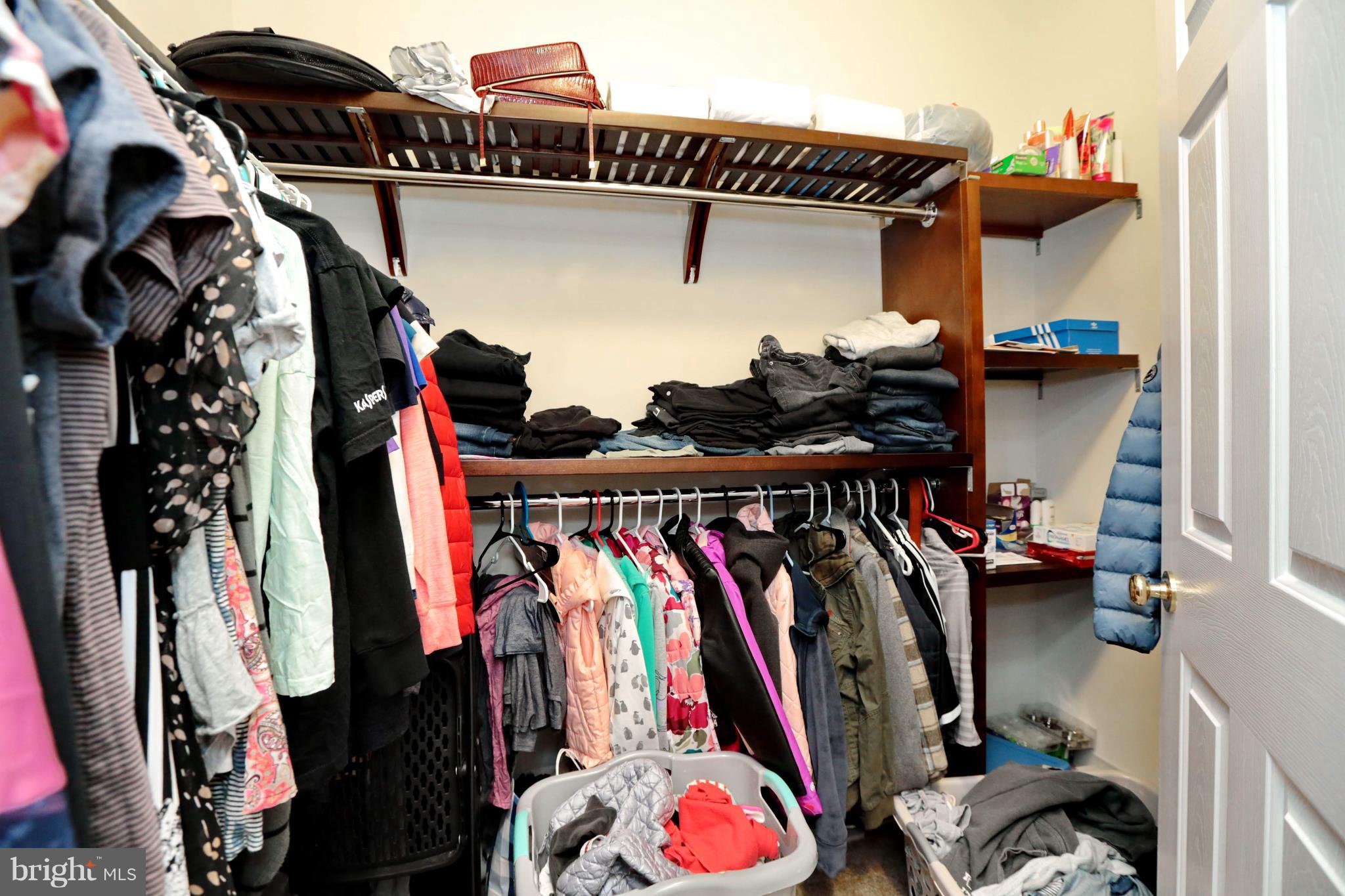 SHEFFIELD/FAIRWAY VILLAGE - Residential